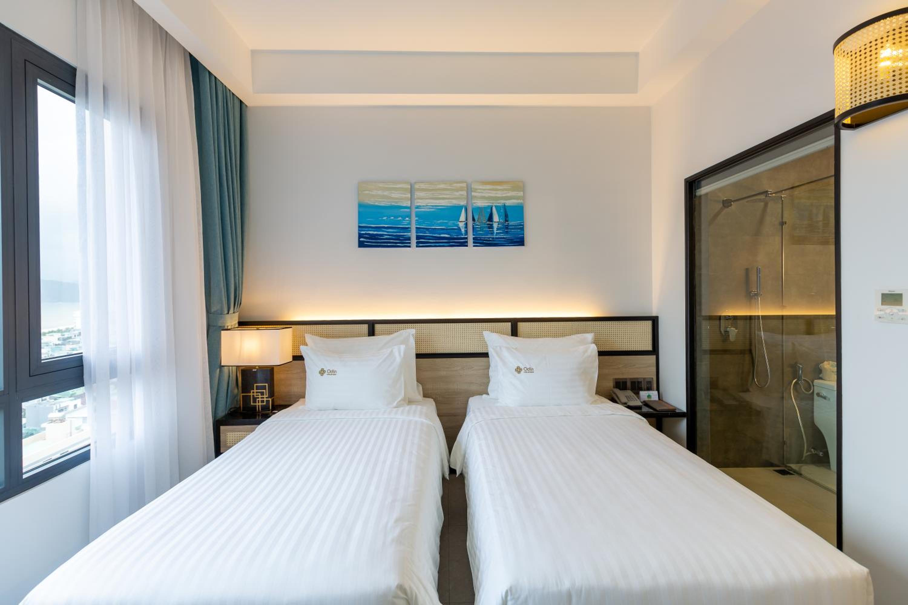Deluxe Twin Room with Sea View photo 3