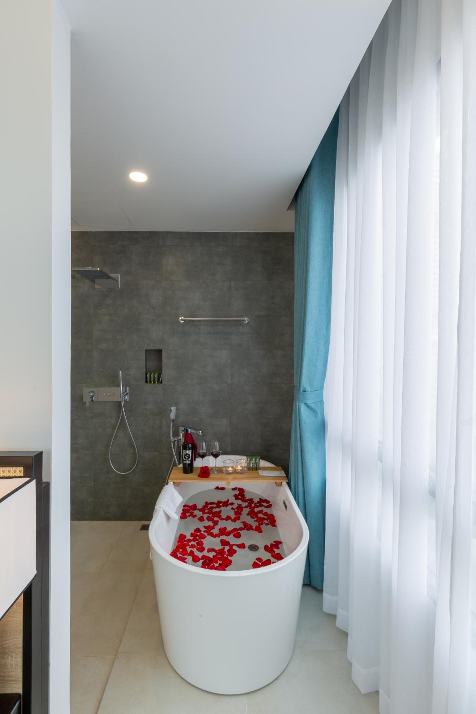 Suite with Sea View - Photo 5
