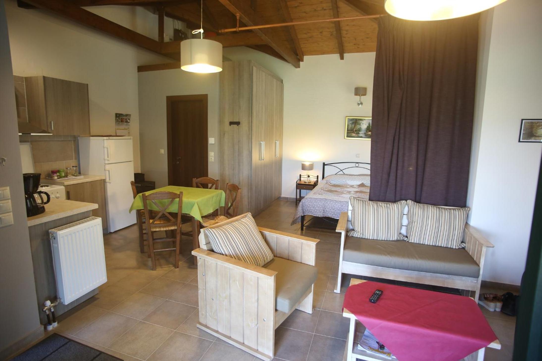 One-Bedroom House - Photo 17