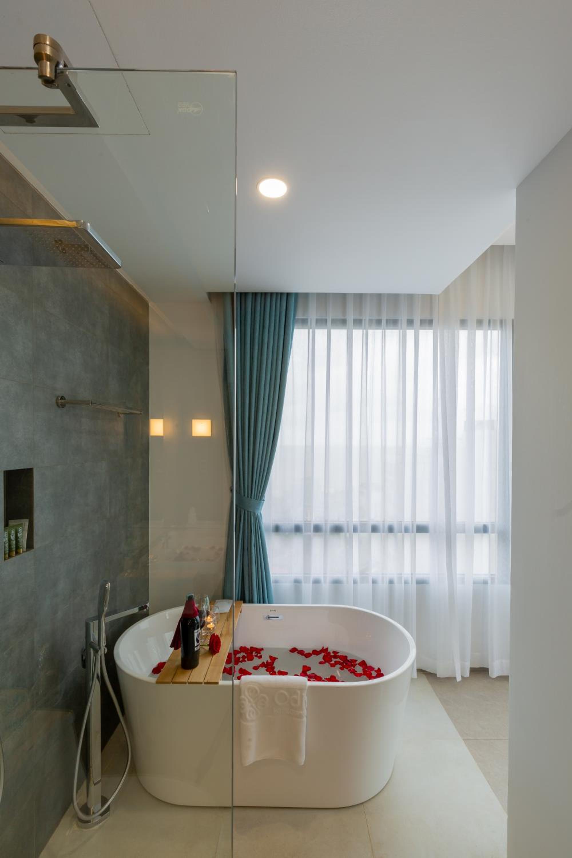 Suite with Sea View - Photo 2