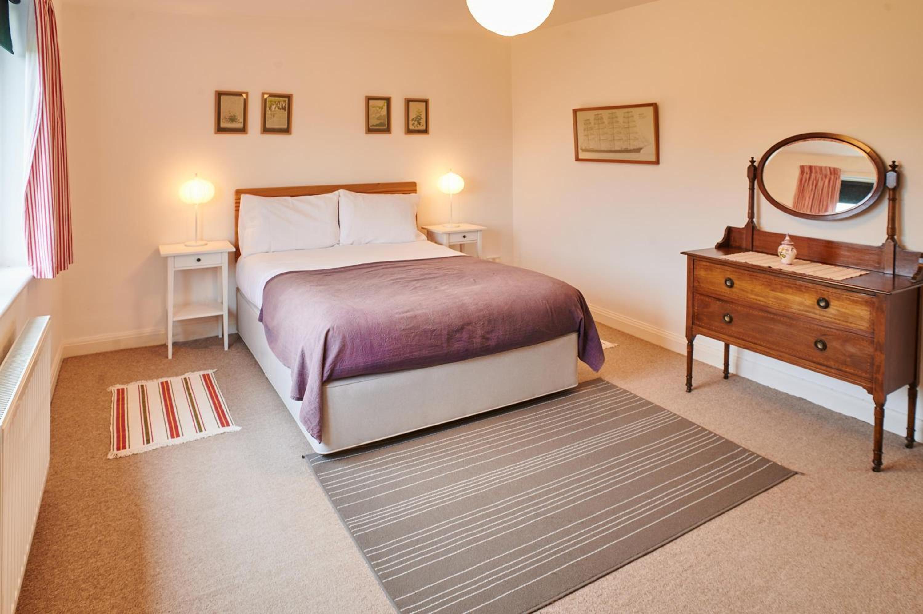 Four-Bedroom House photo 1