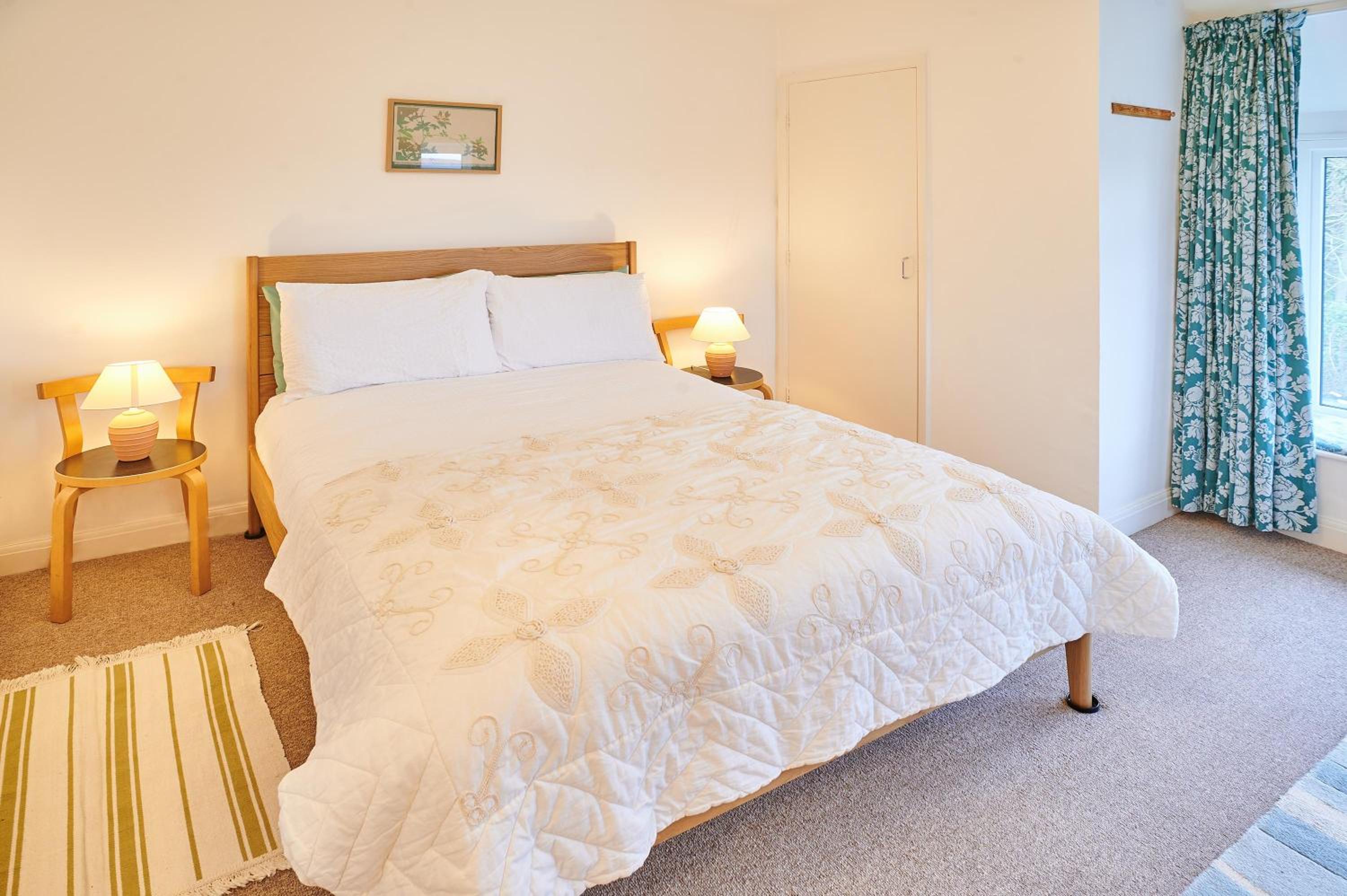 Four-Bedroom House photo 2