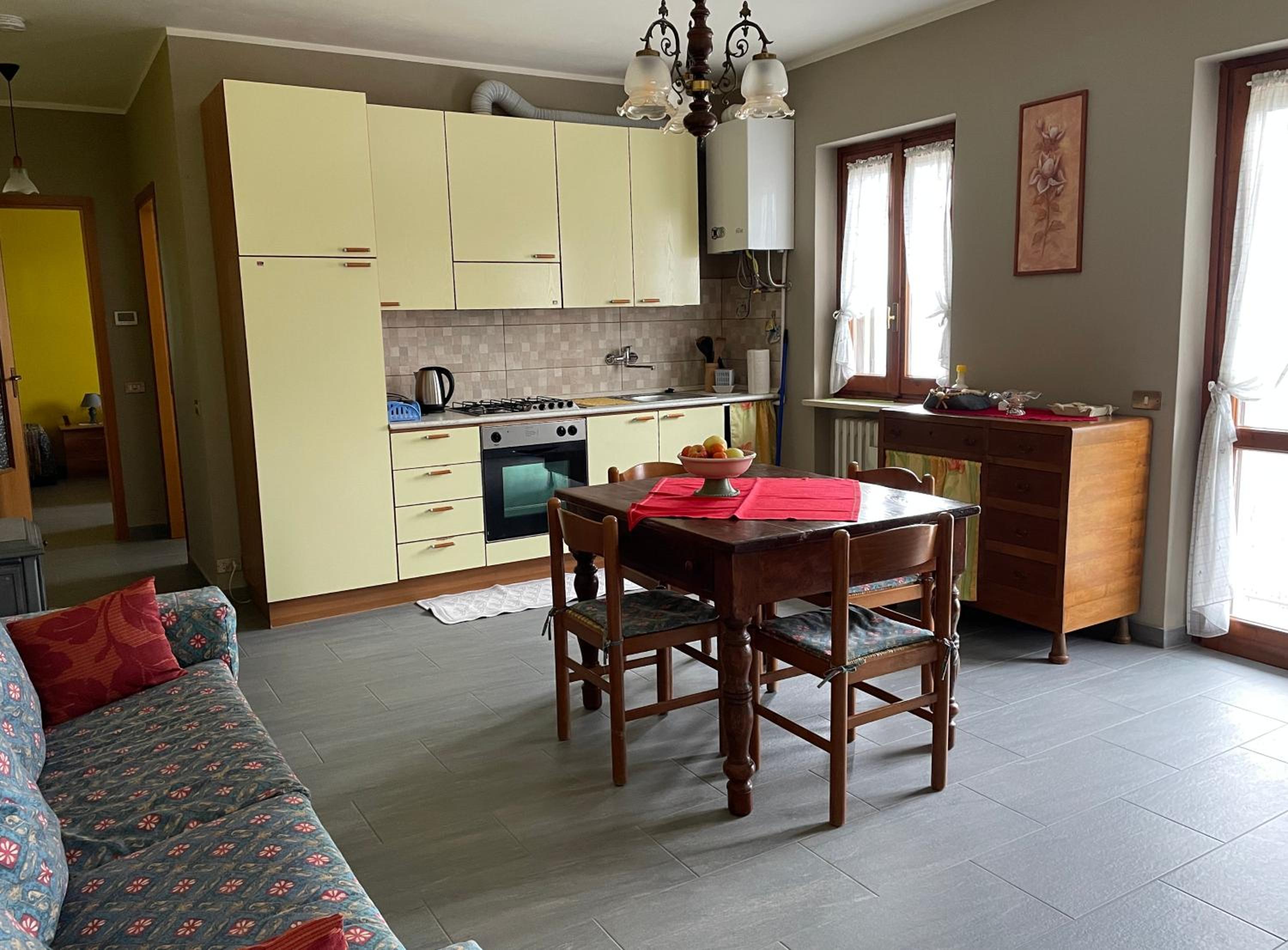 One-Bedroom Apartment - Photo 8