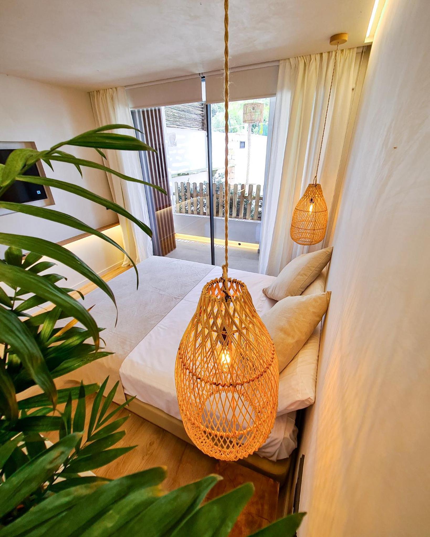 Double or Twin Room - Photo 4