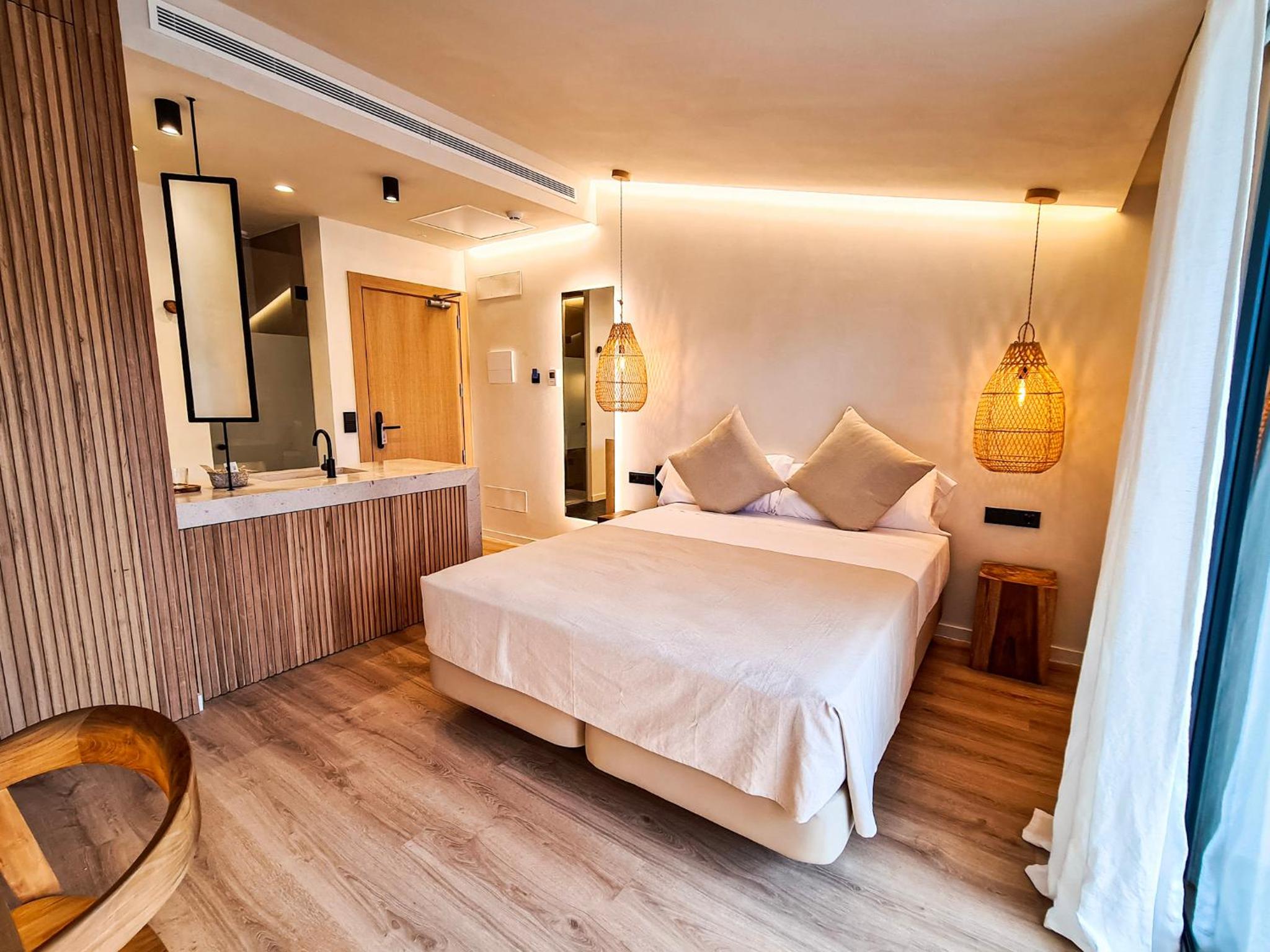 Superior Double Room - Photo 16