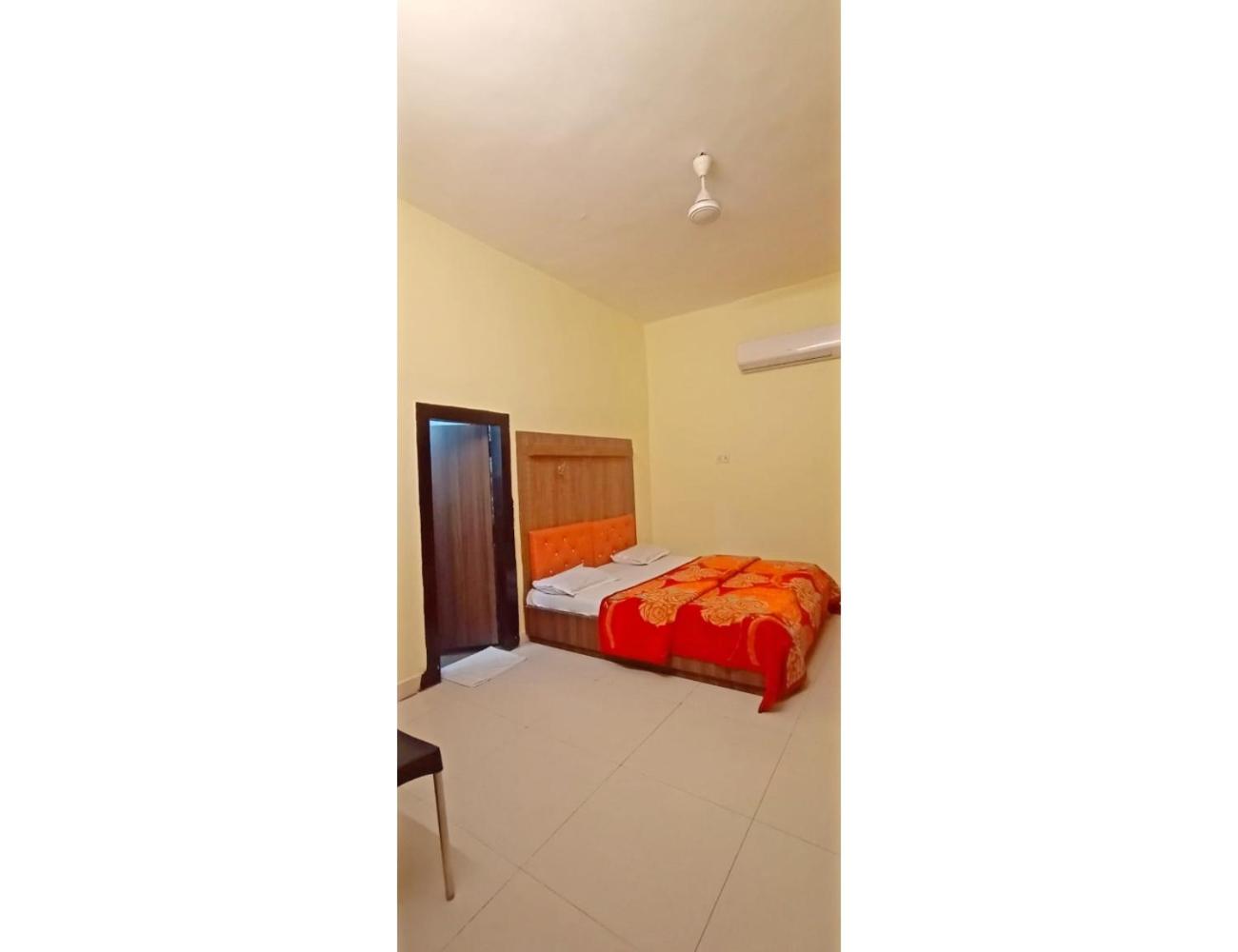 Budget Double Room photo 2