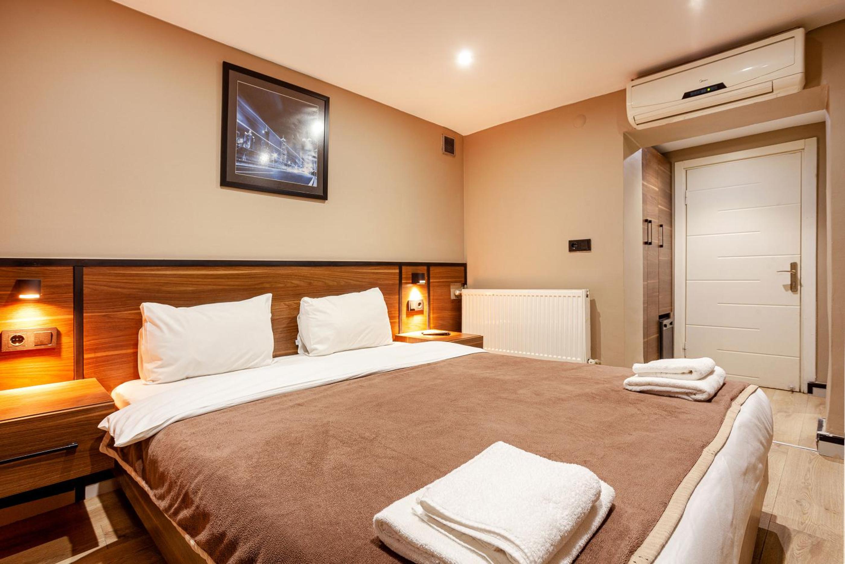 Standard Double Room photo 3