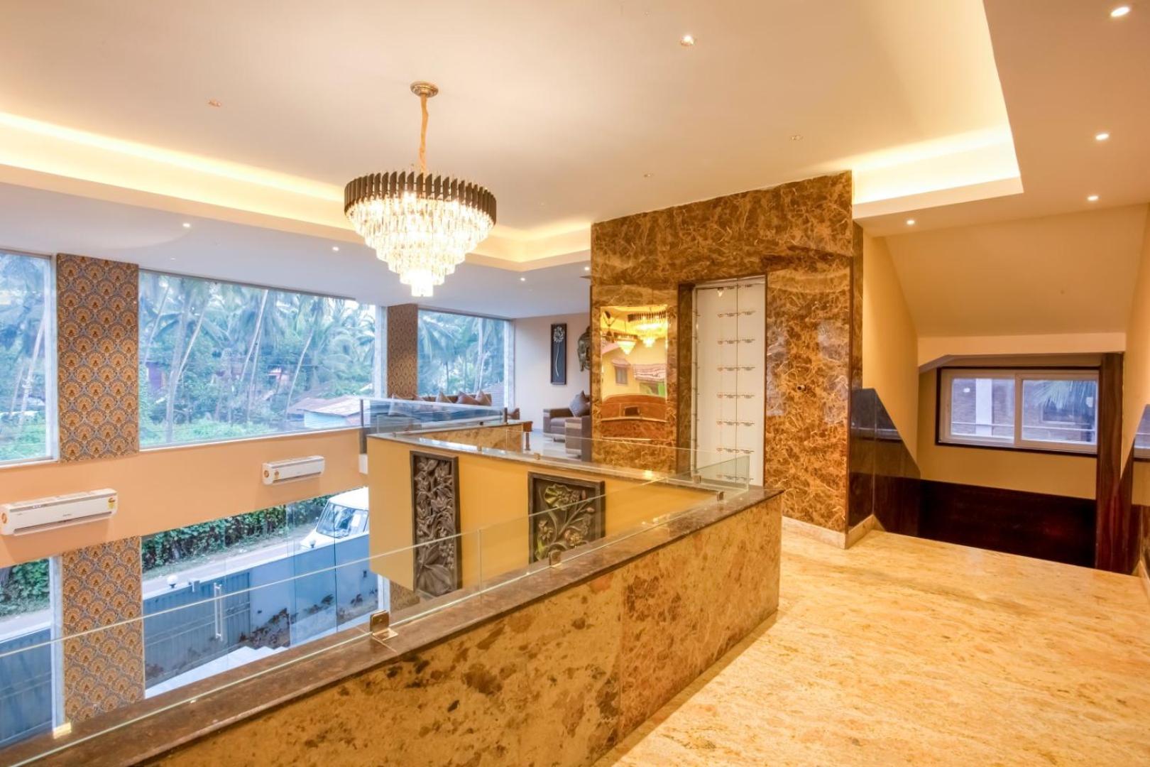 Premium Room with Private Balcony - Photo 4