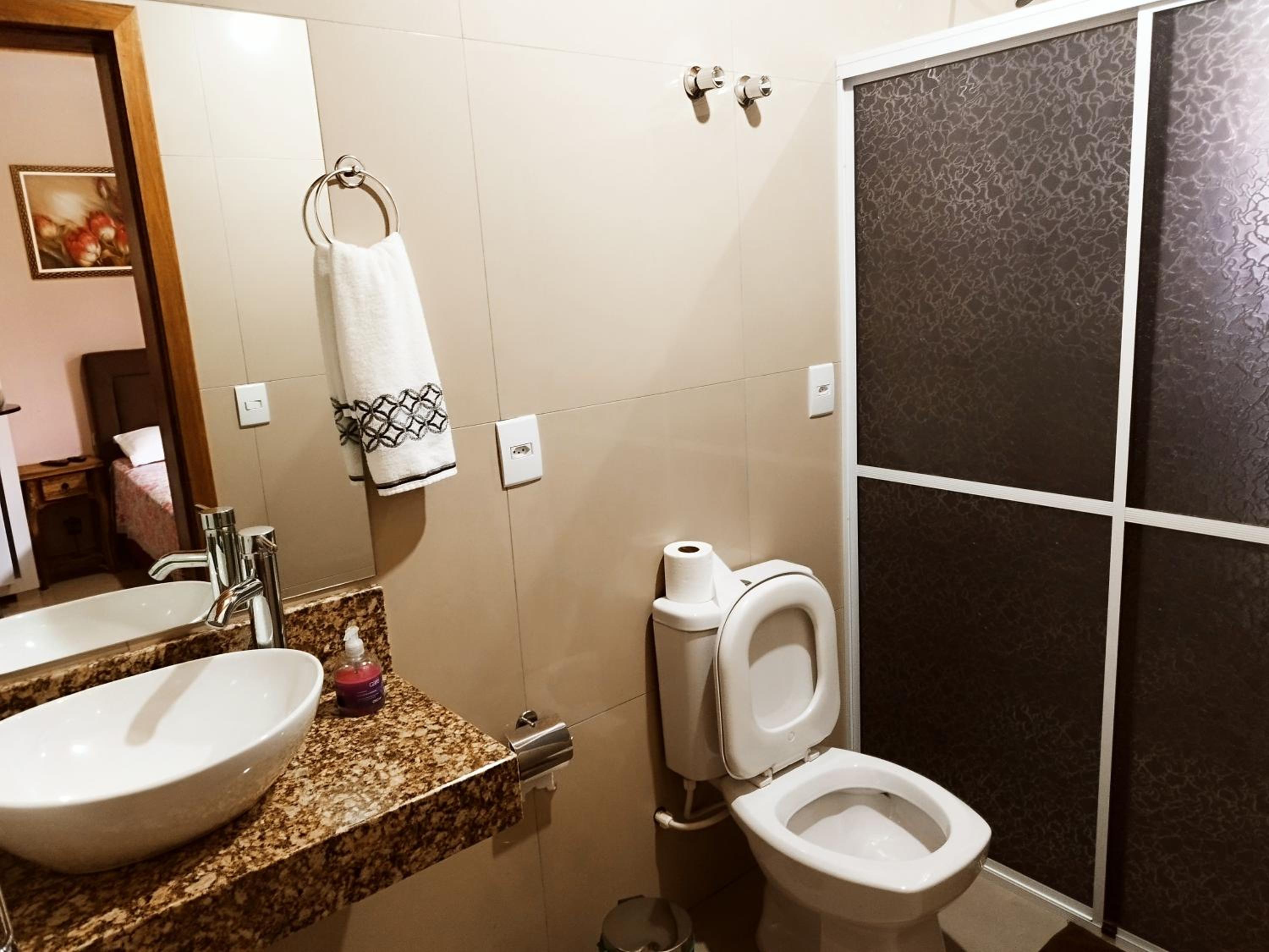 Suite - Photo 7