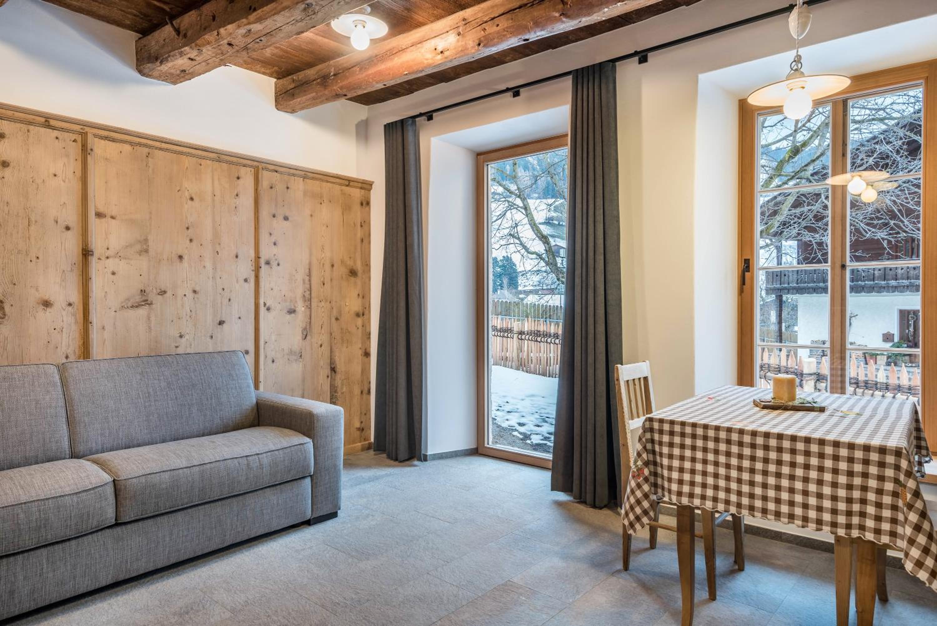 One-Bedroom Apartment with Garden View photo 1