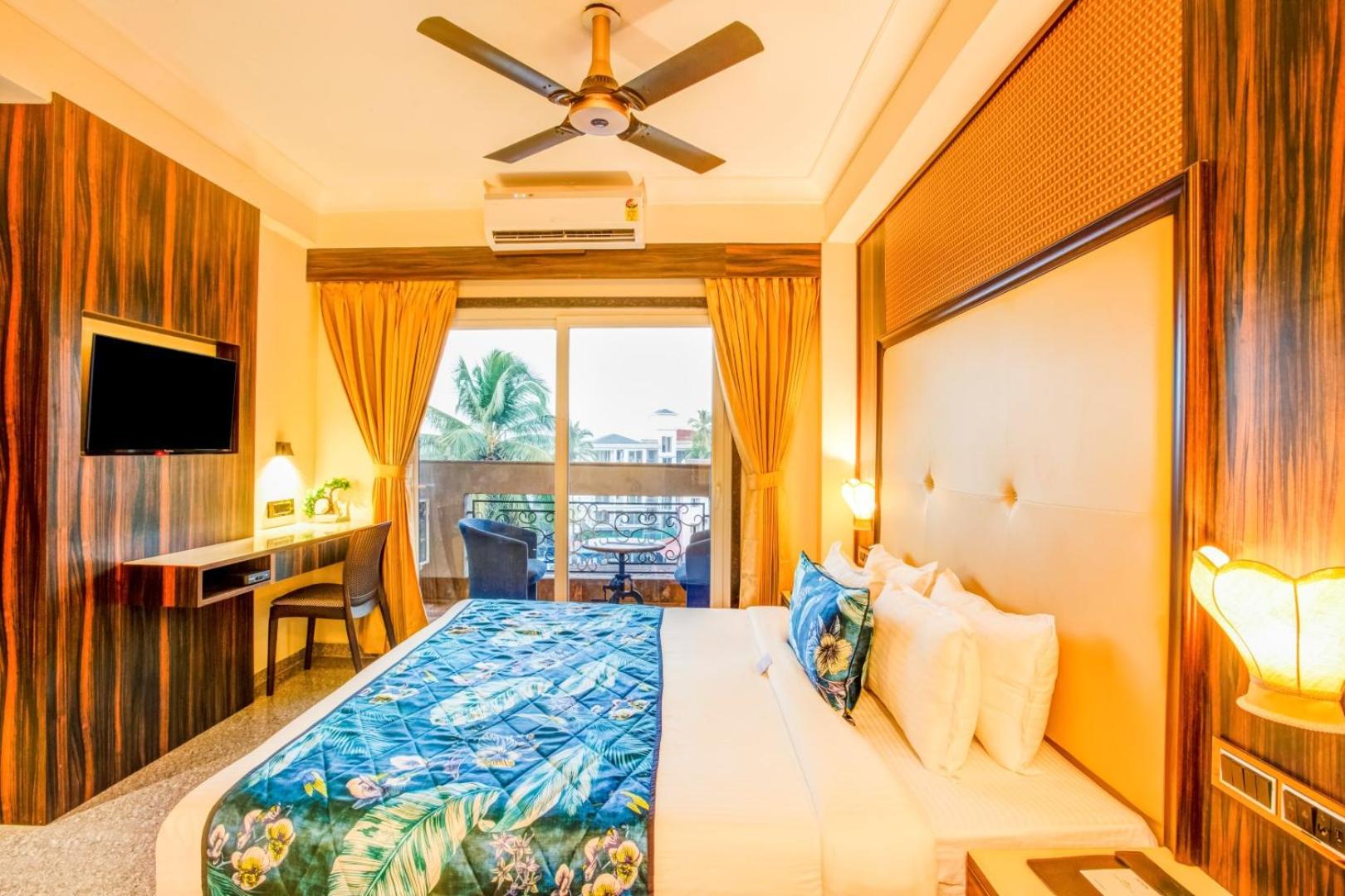 Premium Room with Private Balcony - Photo 9