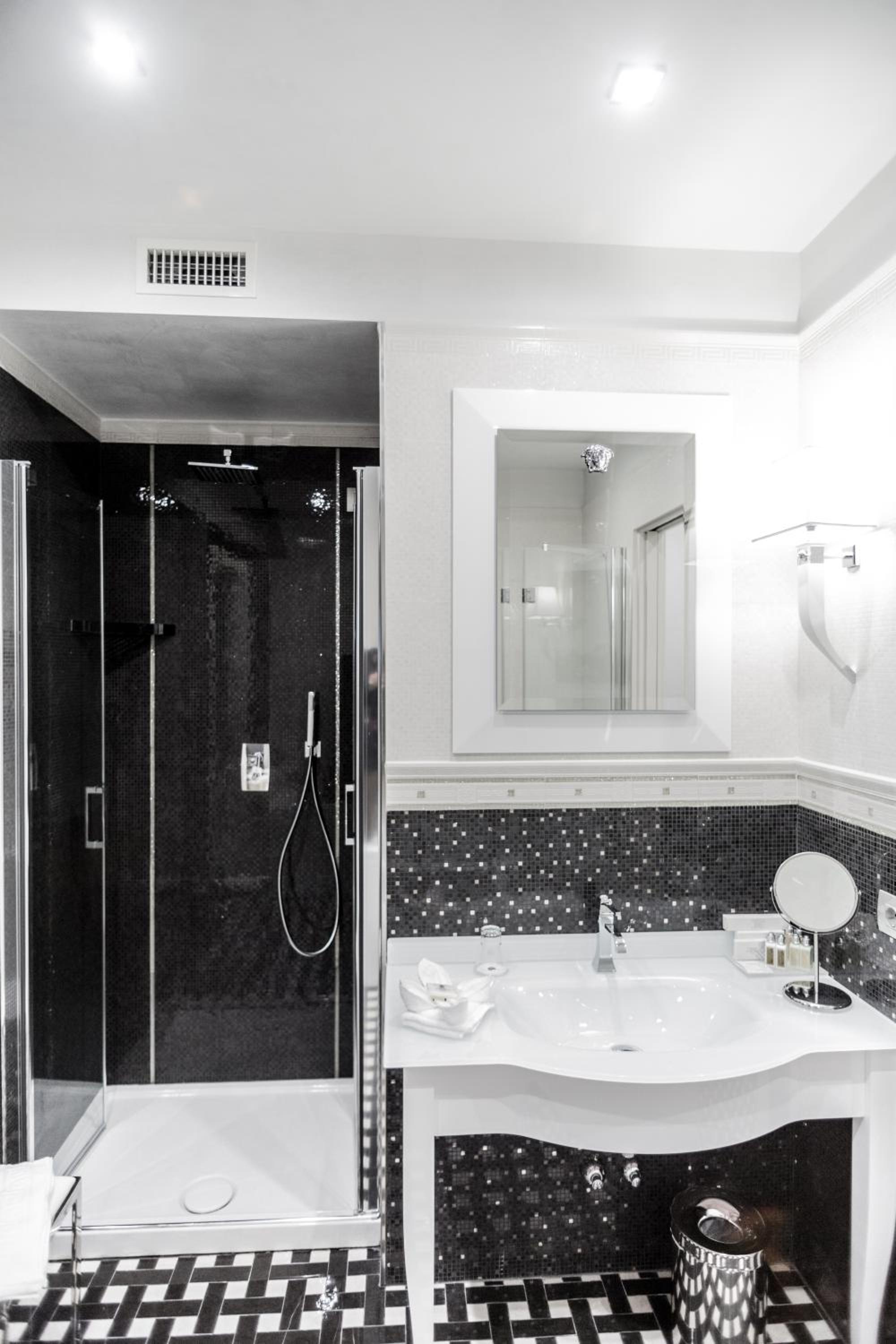 Junior Suite - Photo 19