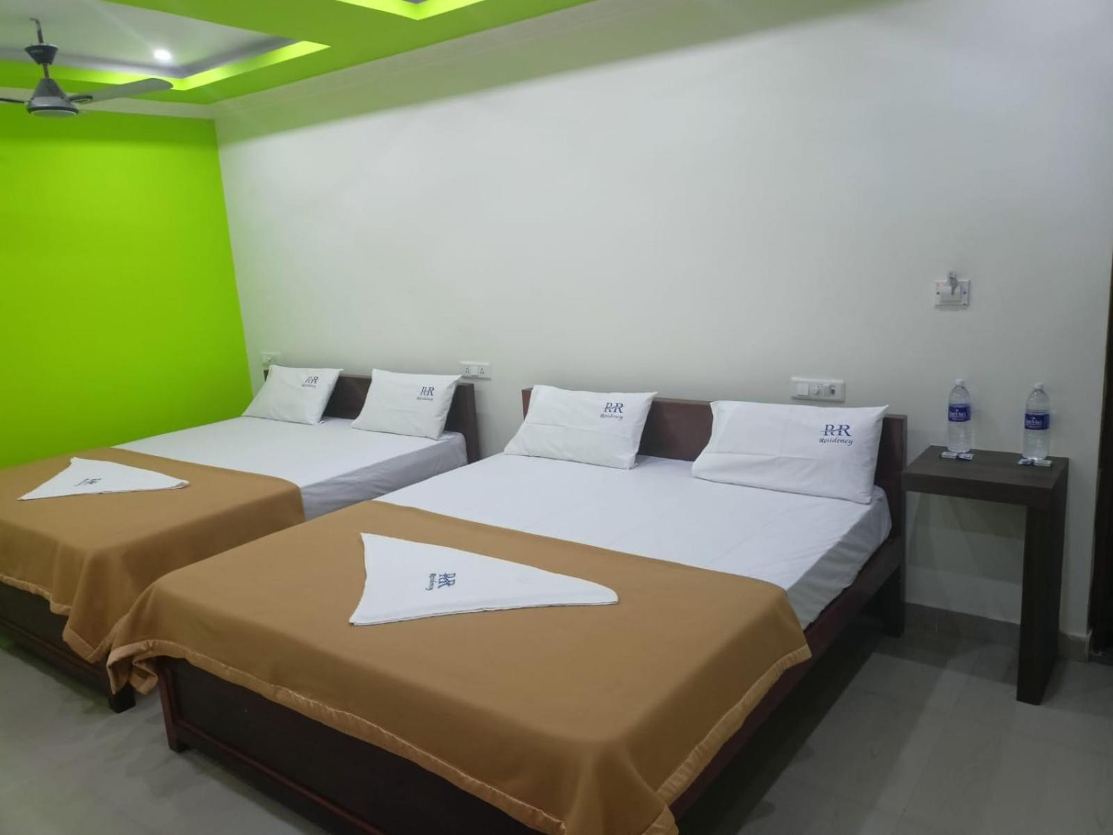 Deluxe Junior Suite photo 2