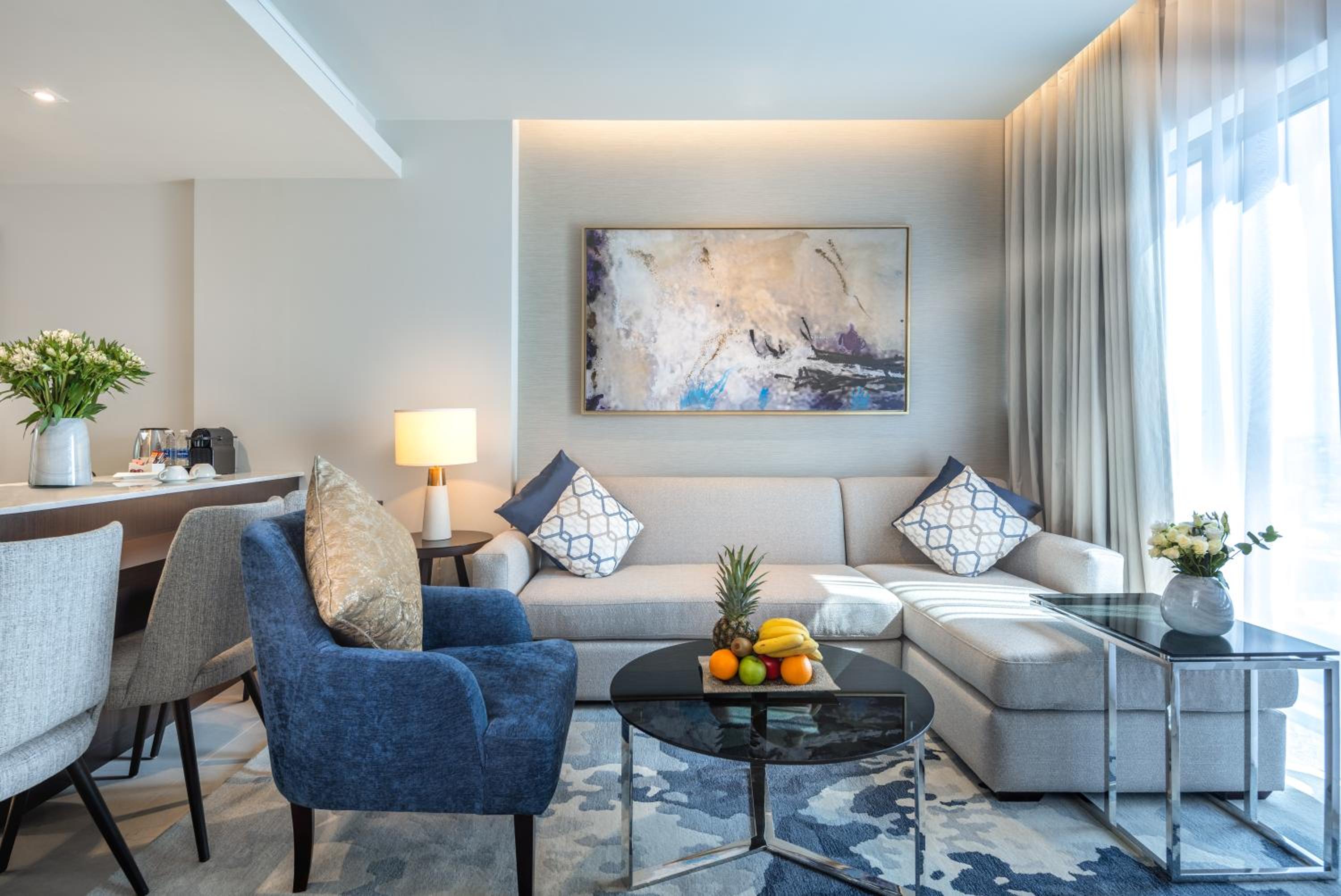 One Bedroom Executive - Photo 8