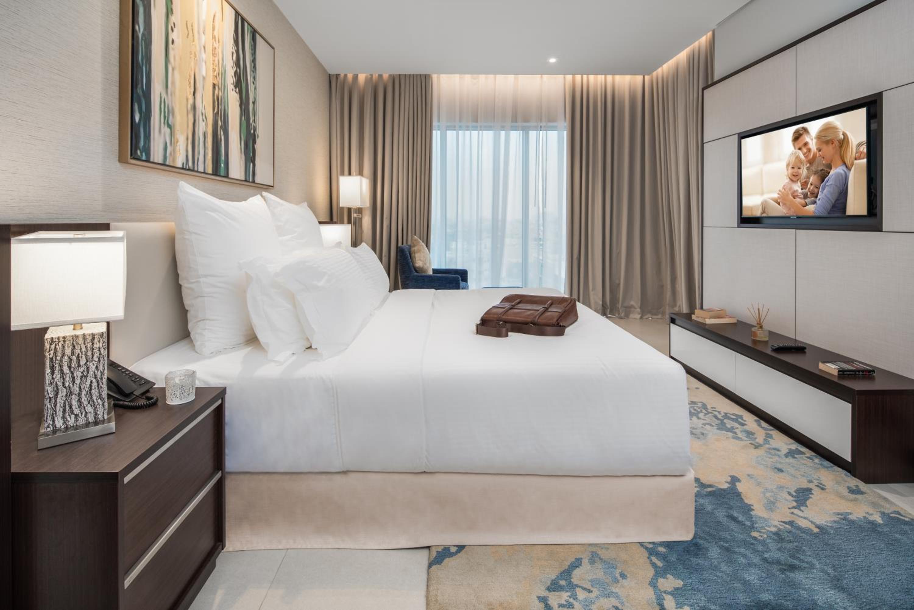 One Bedroom Executive - Photo 4