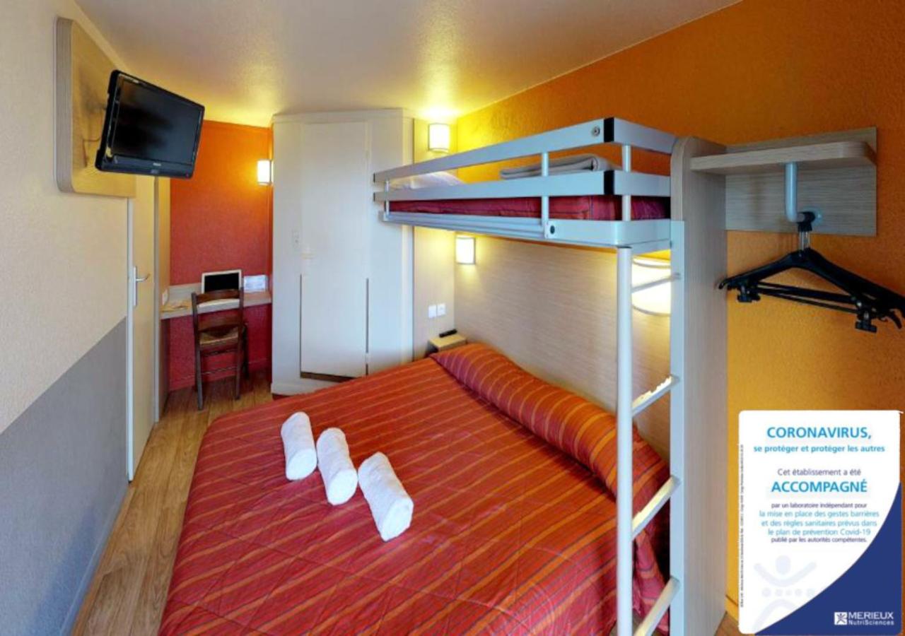 Triple Room (1 Double Bed + 1 Single Bed) - Photo 1