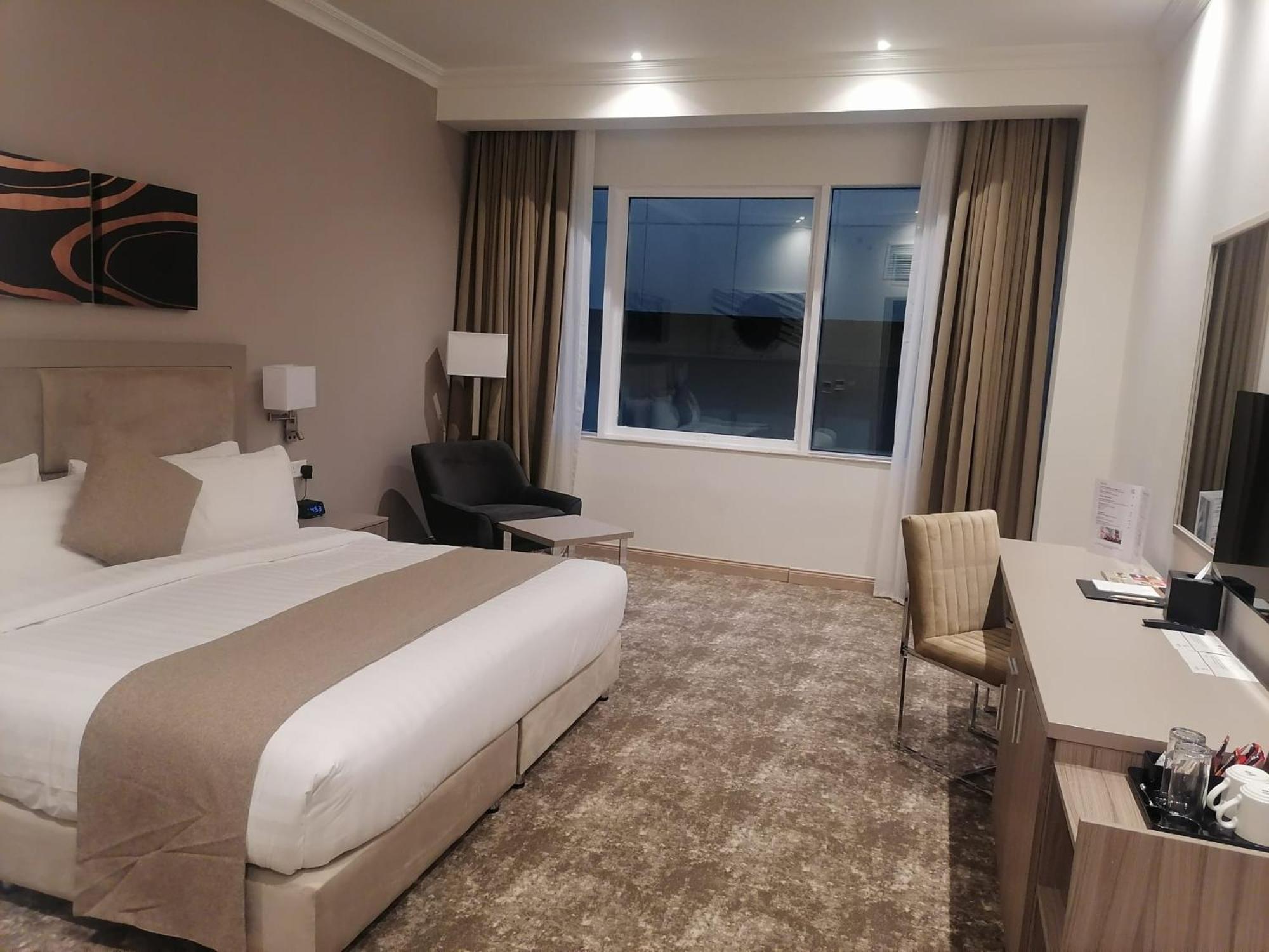 Superior King Room