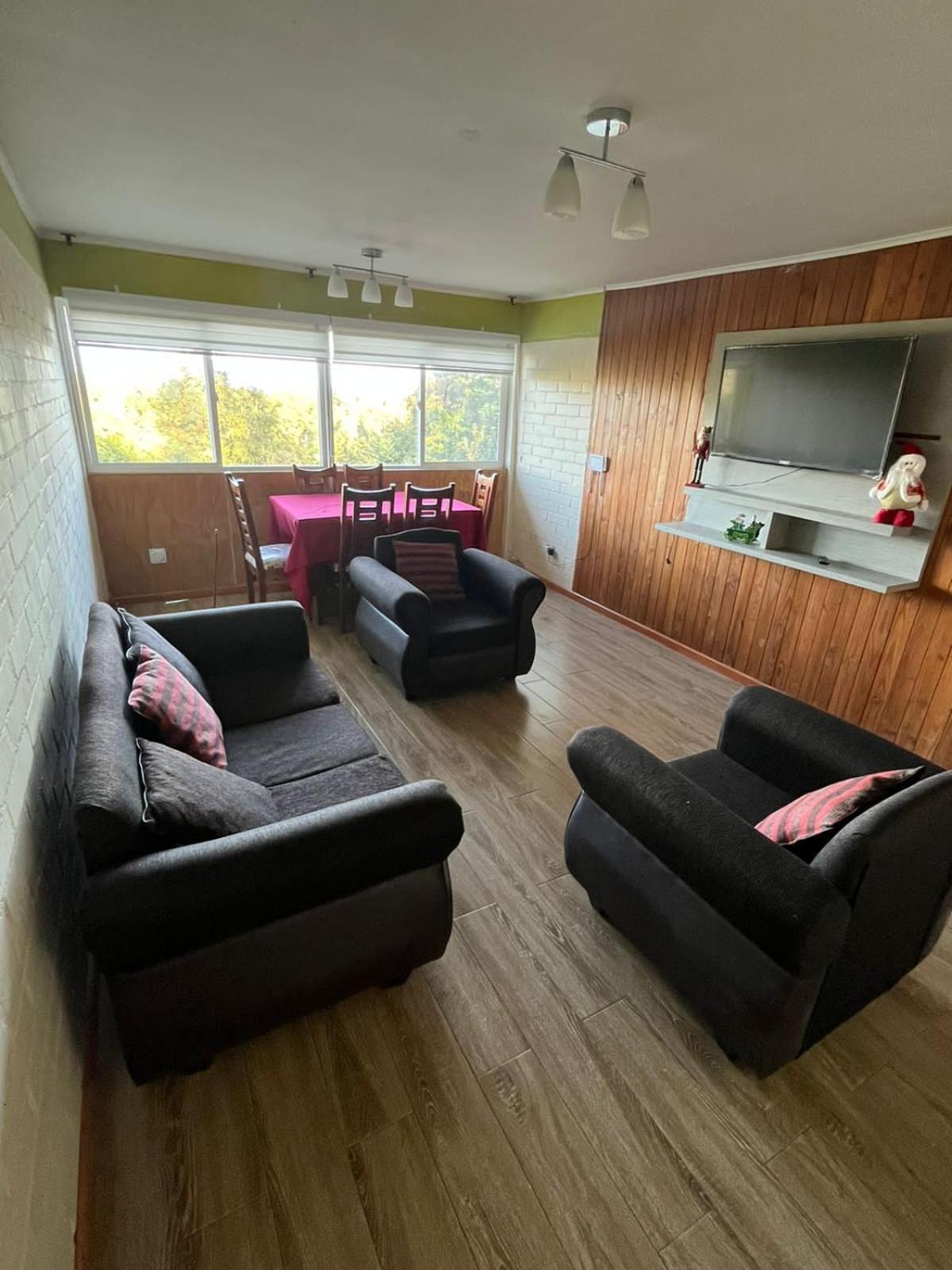 Three-Bedroom Apartment photo 1