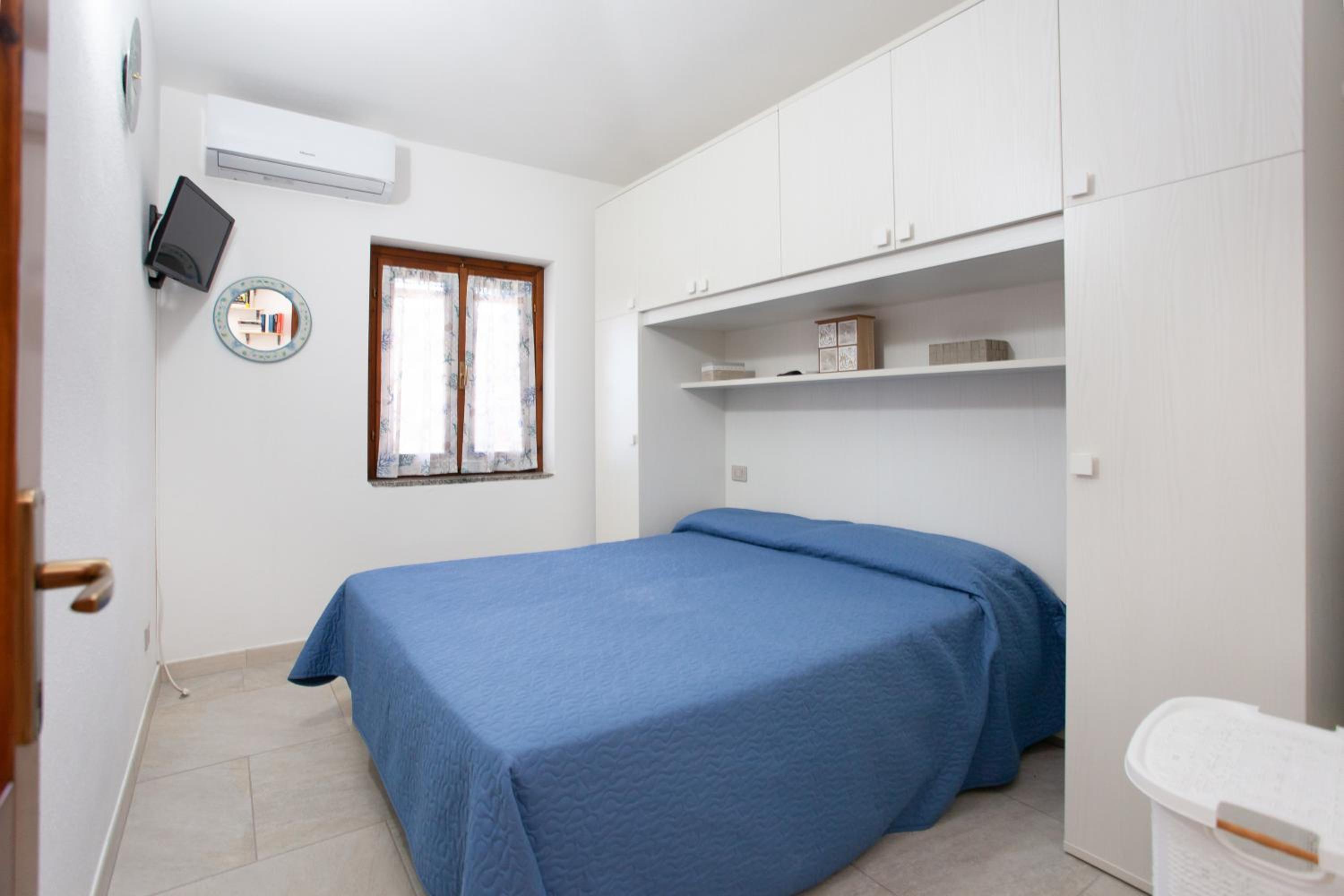 Superior One-Bedroom Apartment