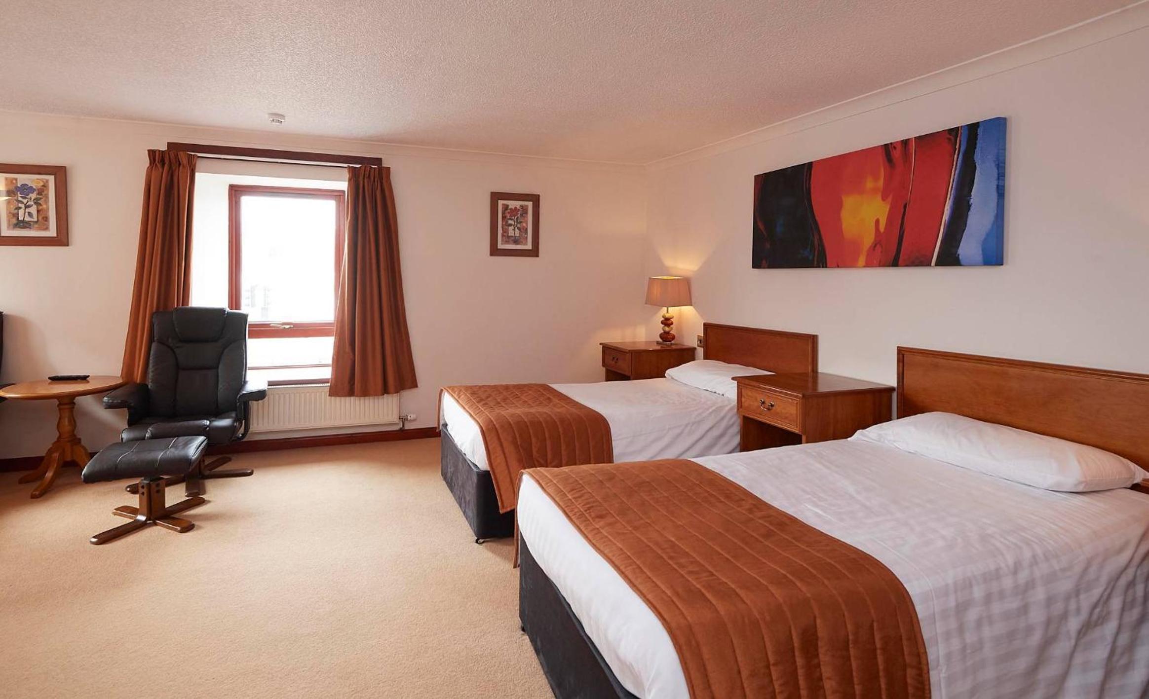 Superior Twin Room - Photo 4