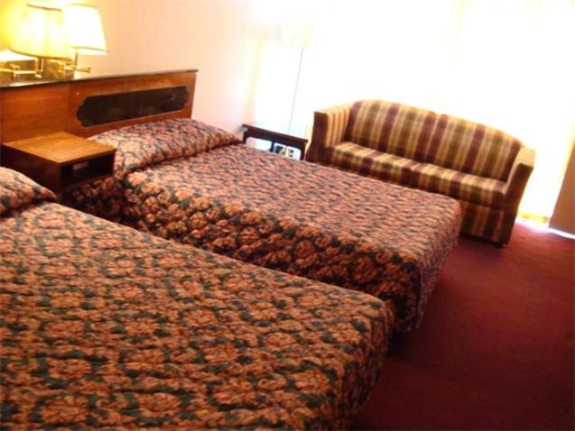 2 Full Beds Non-Smoking photo 1