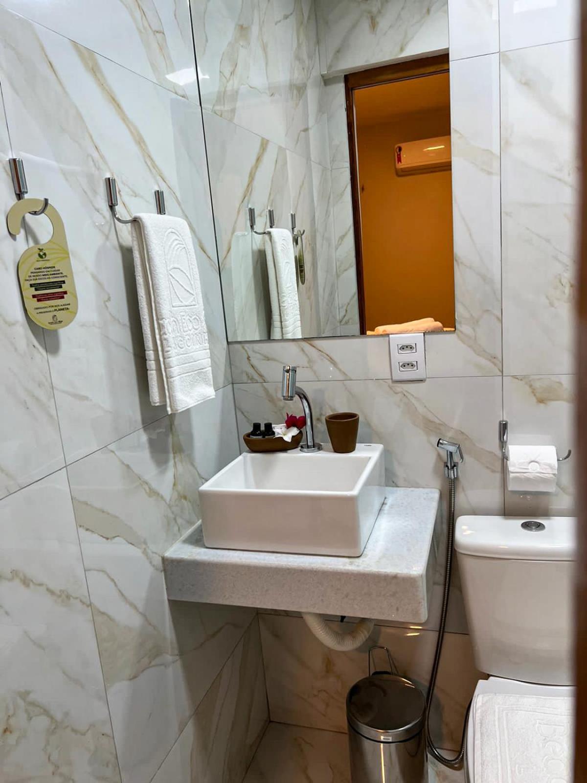 Deluxe Room - Photo 3