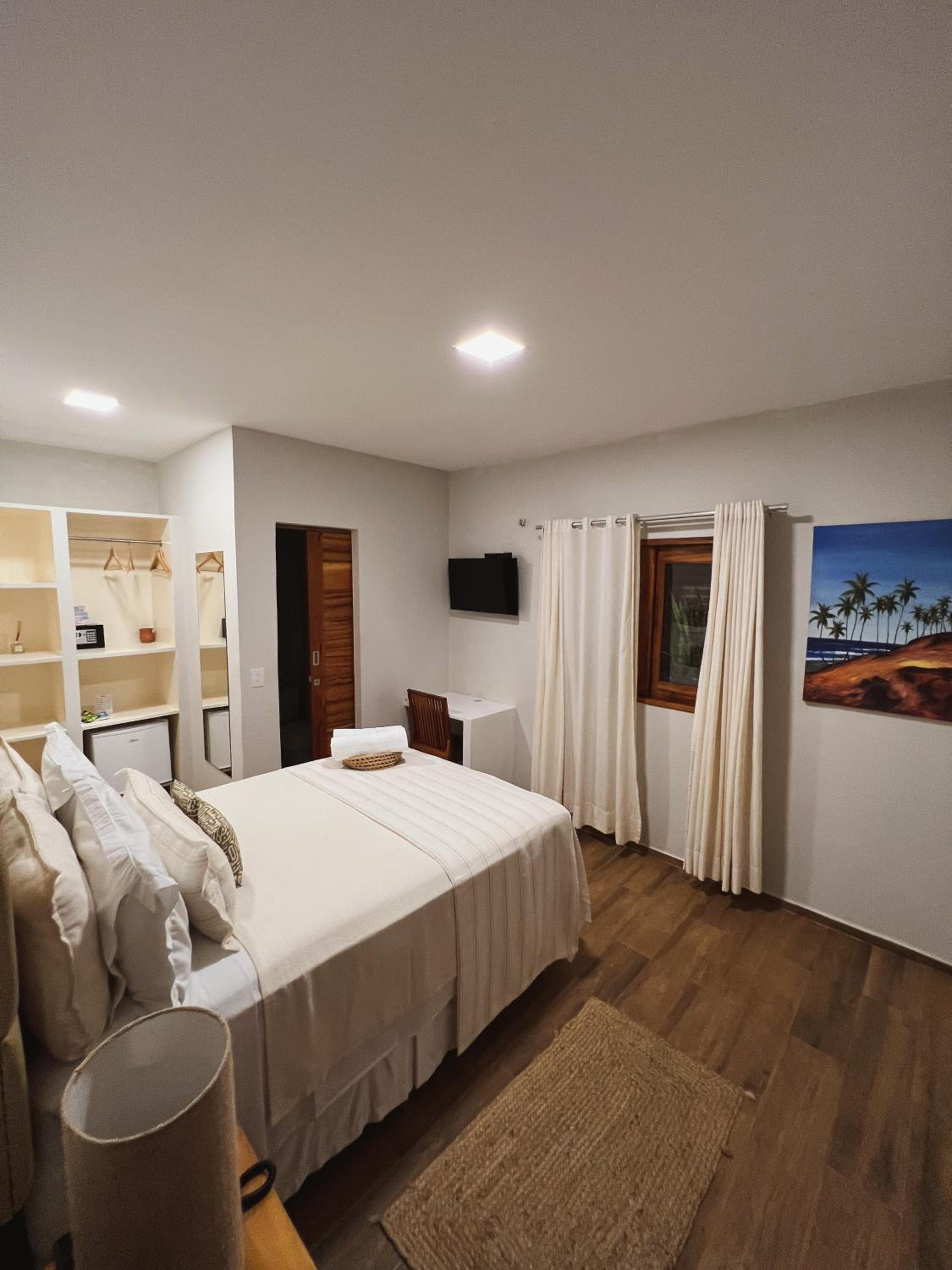 Deluxe Room - Photo 7