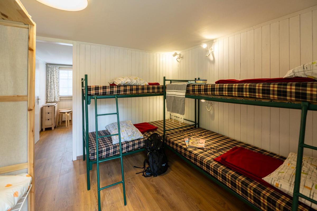 Family Cabin photo 2