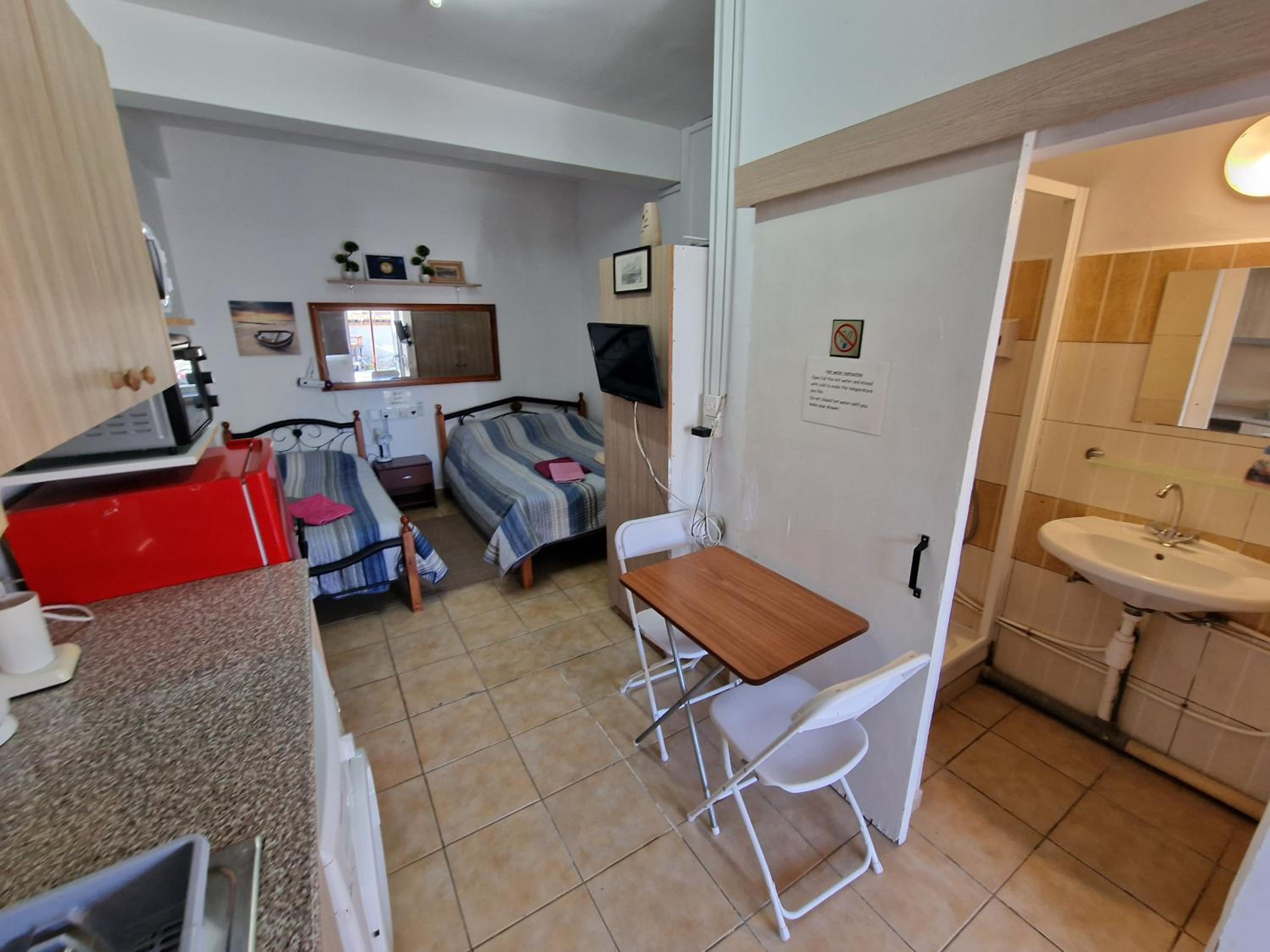 Apartment (2 Adults + 1 Child) - Photo 2