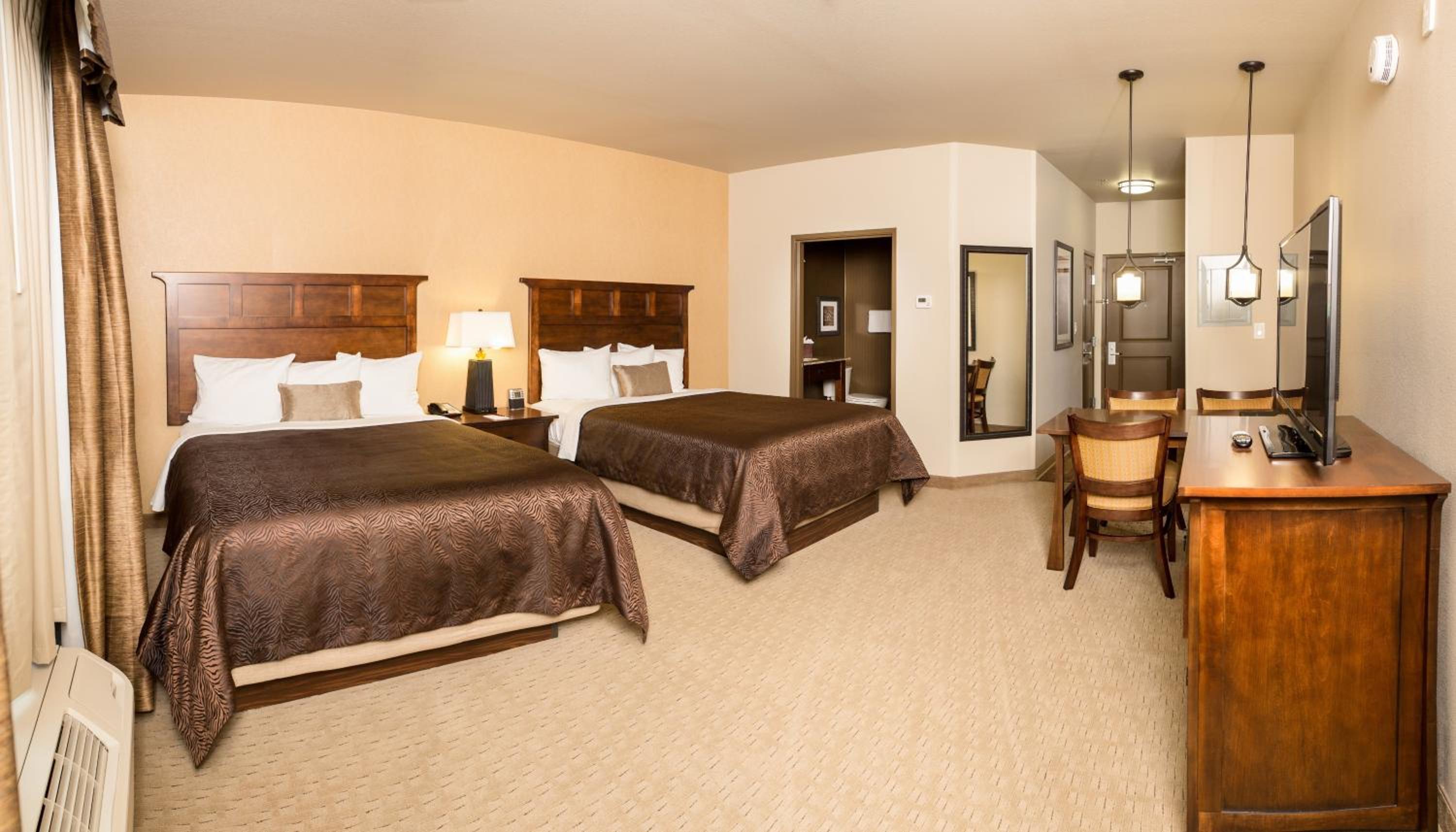 Queen Suite photo 1