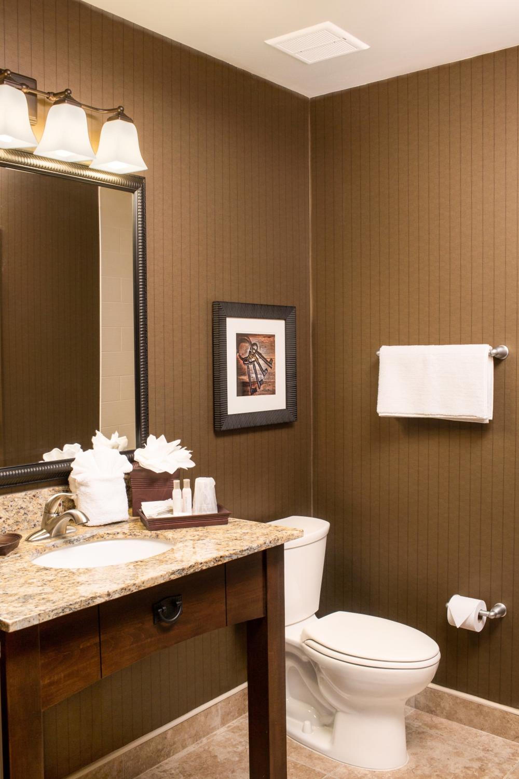 Standard King Room photo 3
