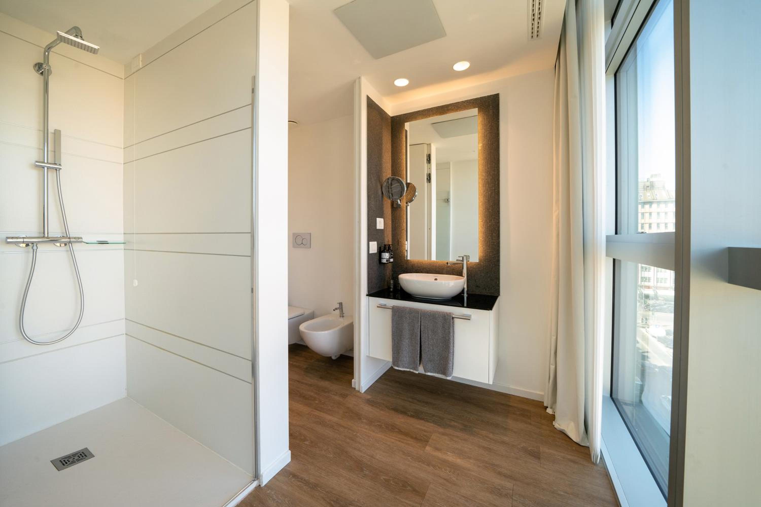 The Loft with Panoramic View - Photo 11