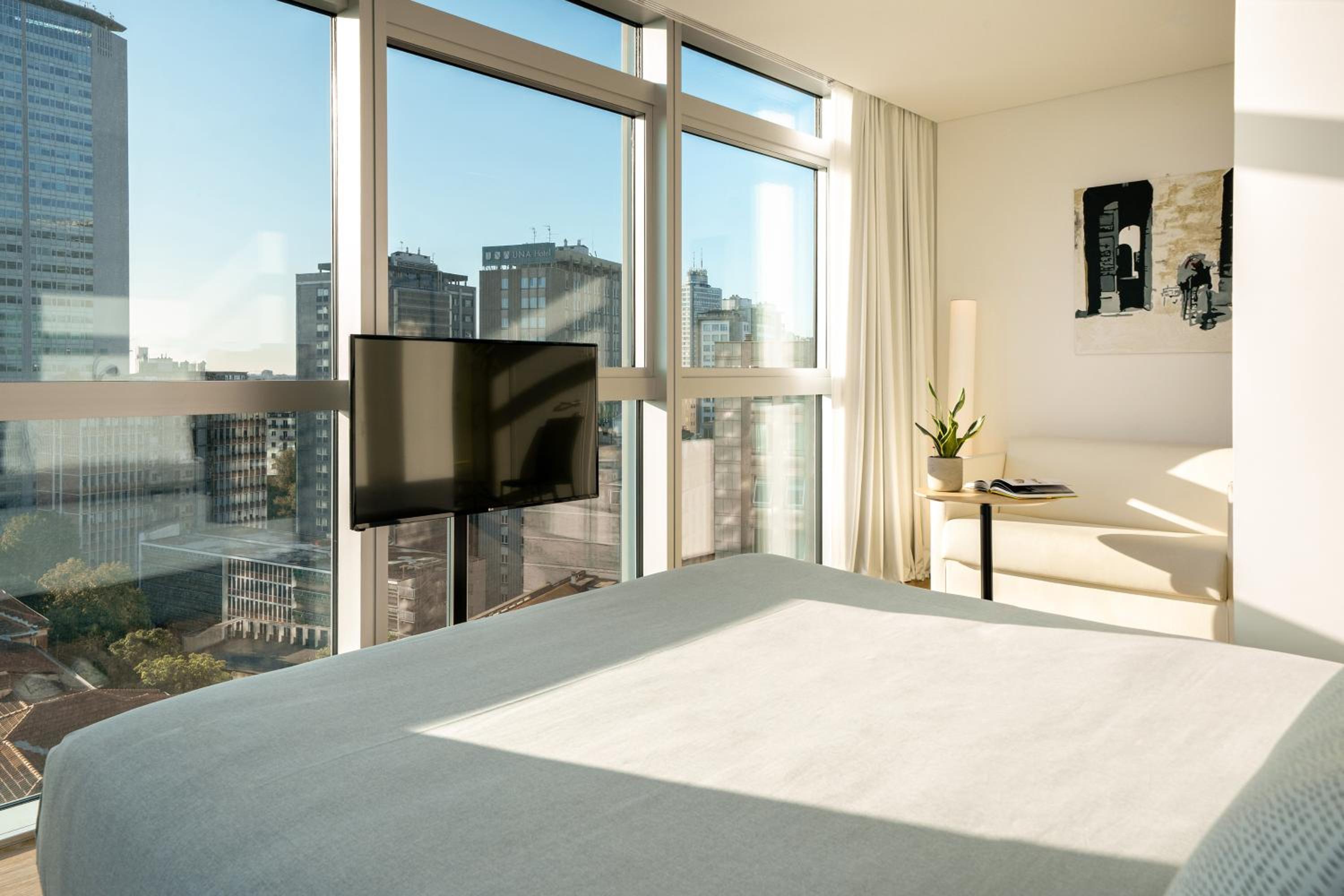 The Loft with Panoramic View - Photo 8
