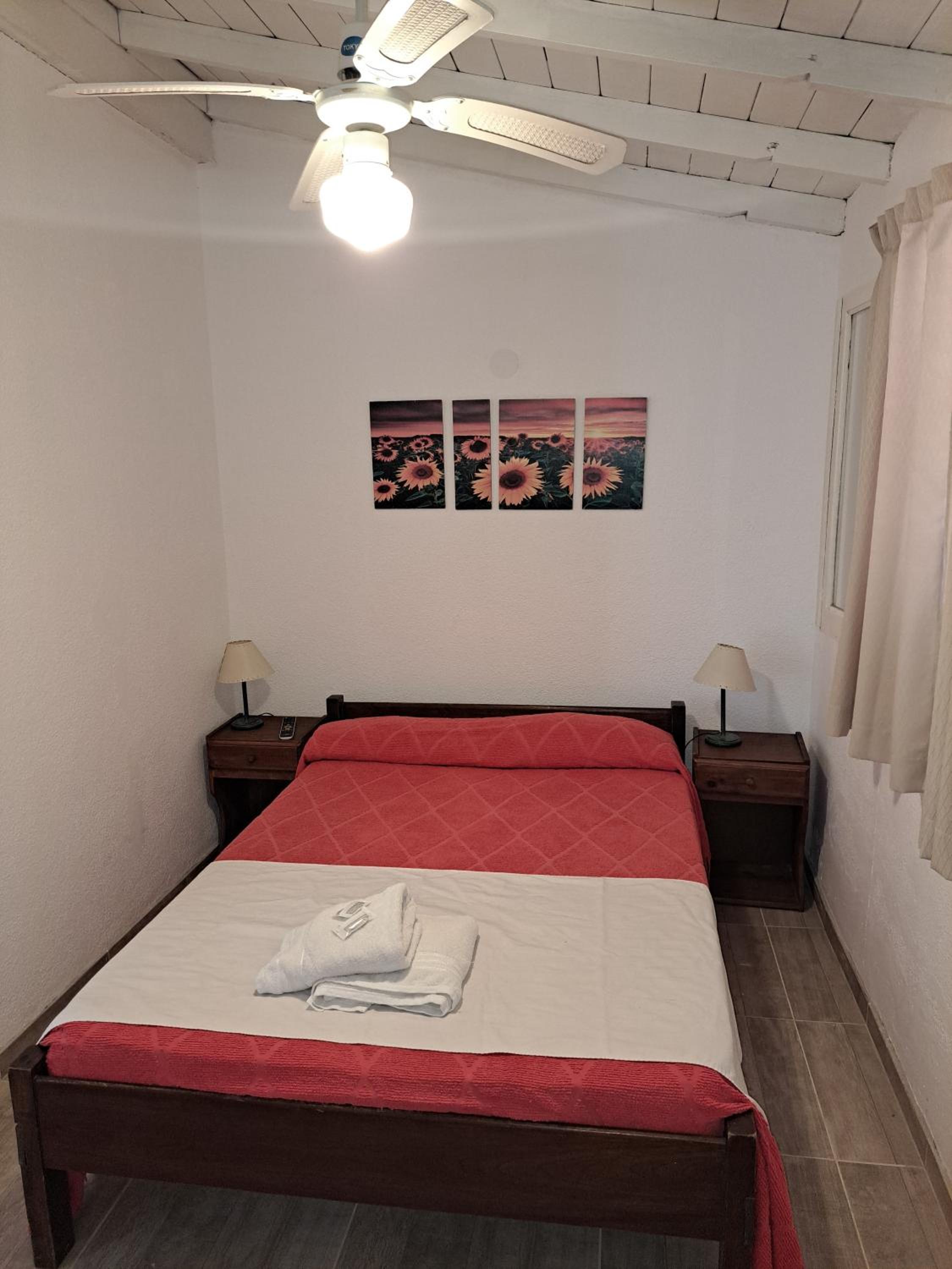 Quadruple Room with Private Bathroom photo 3