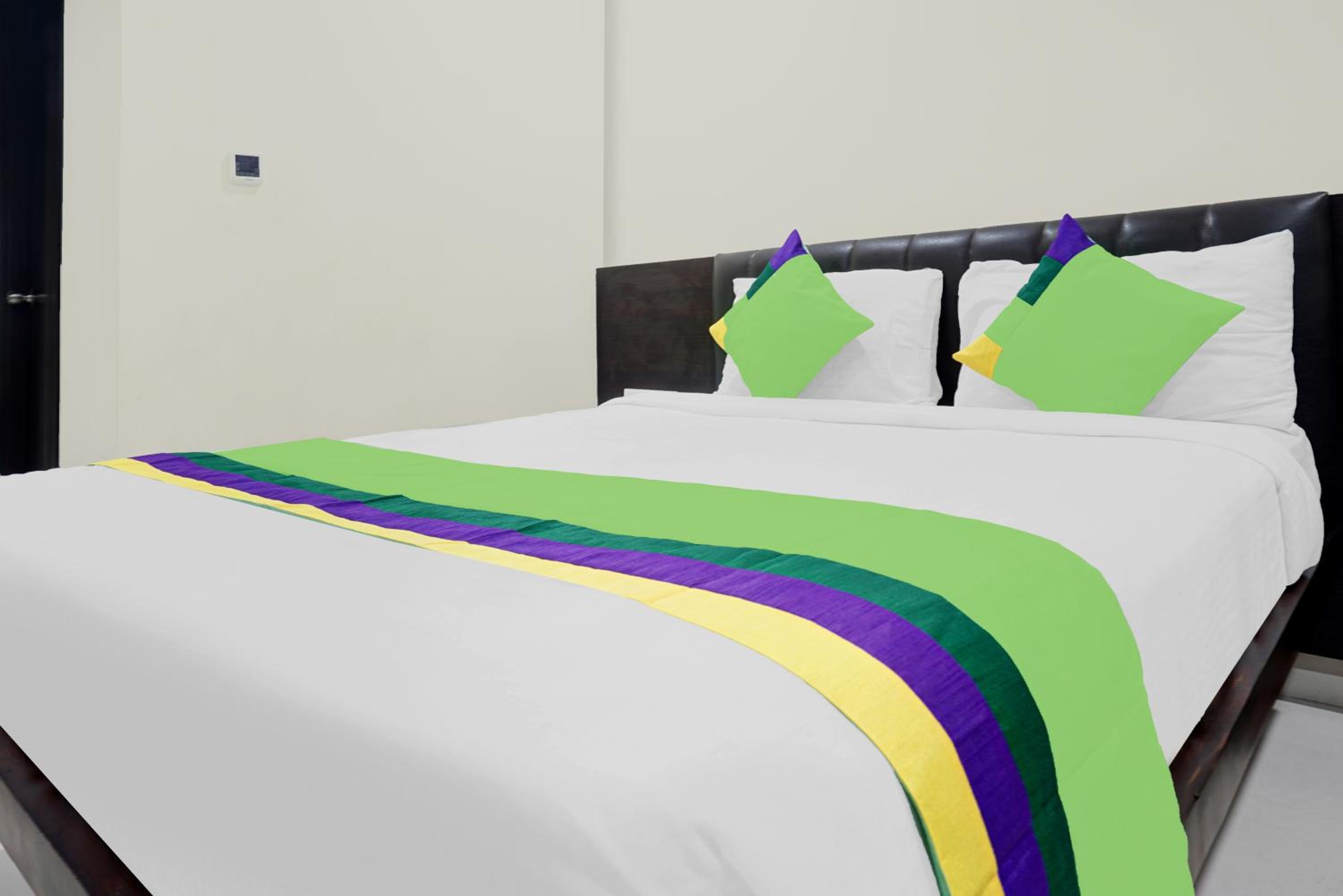 Deluxe Double Room photo 3