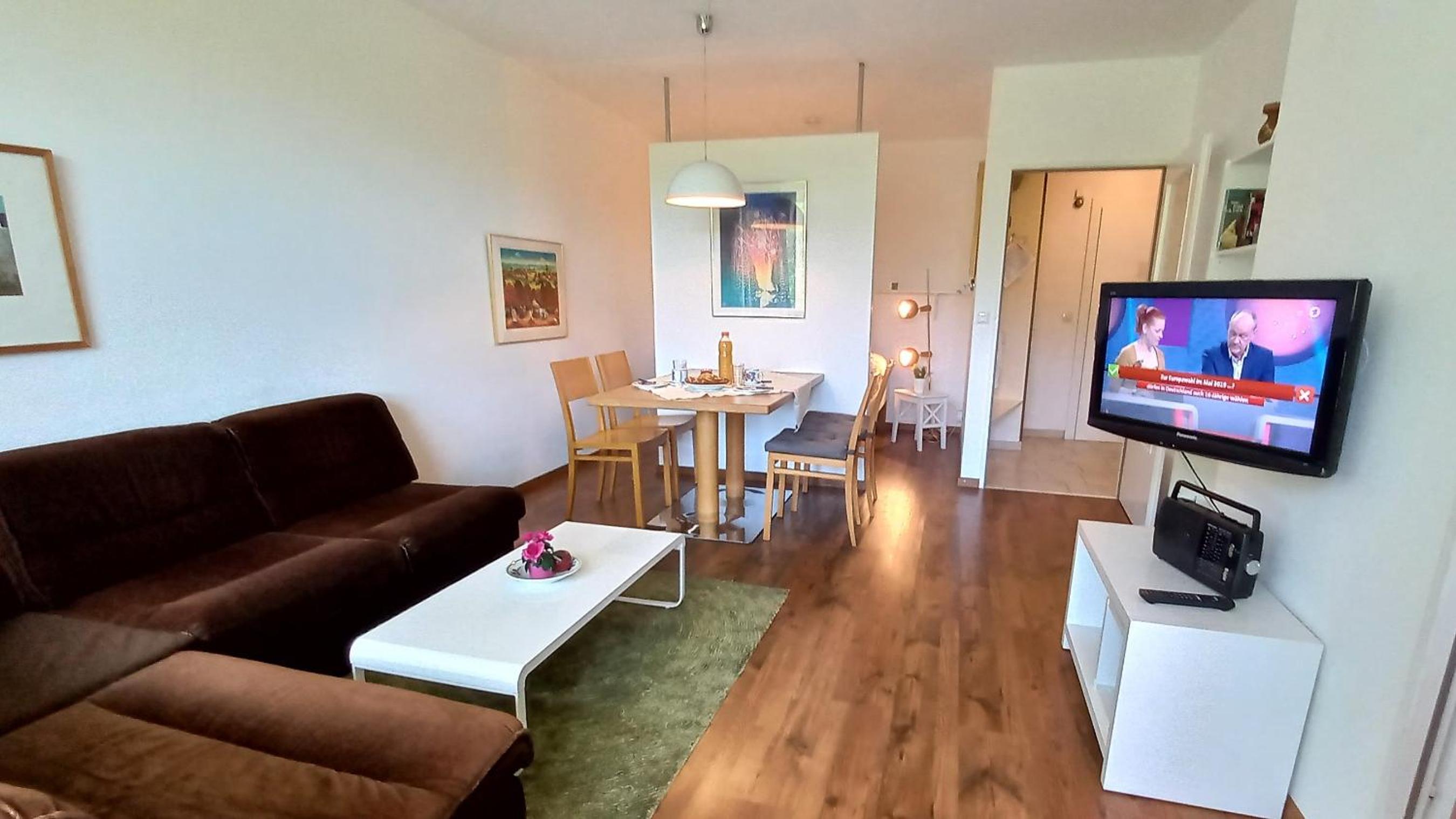 Two-Bedroom Apartment with Balcony photo 1