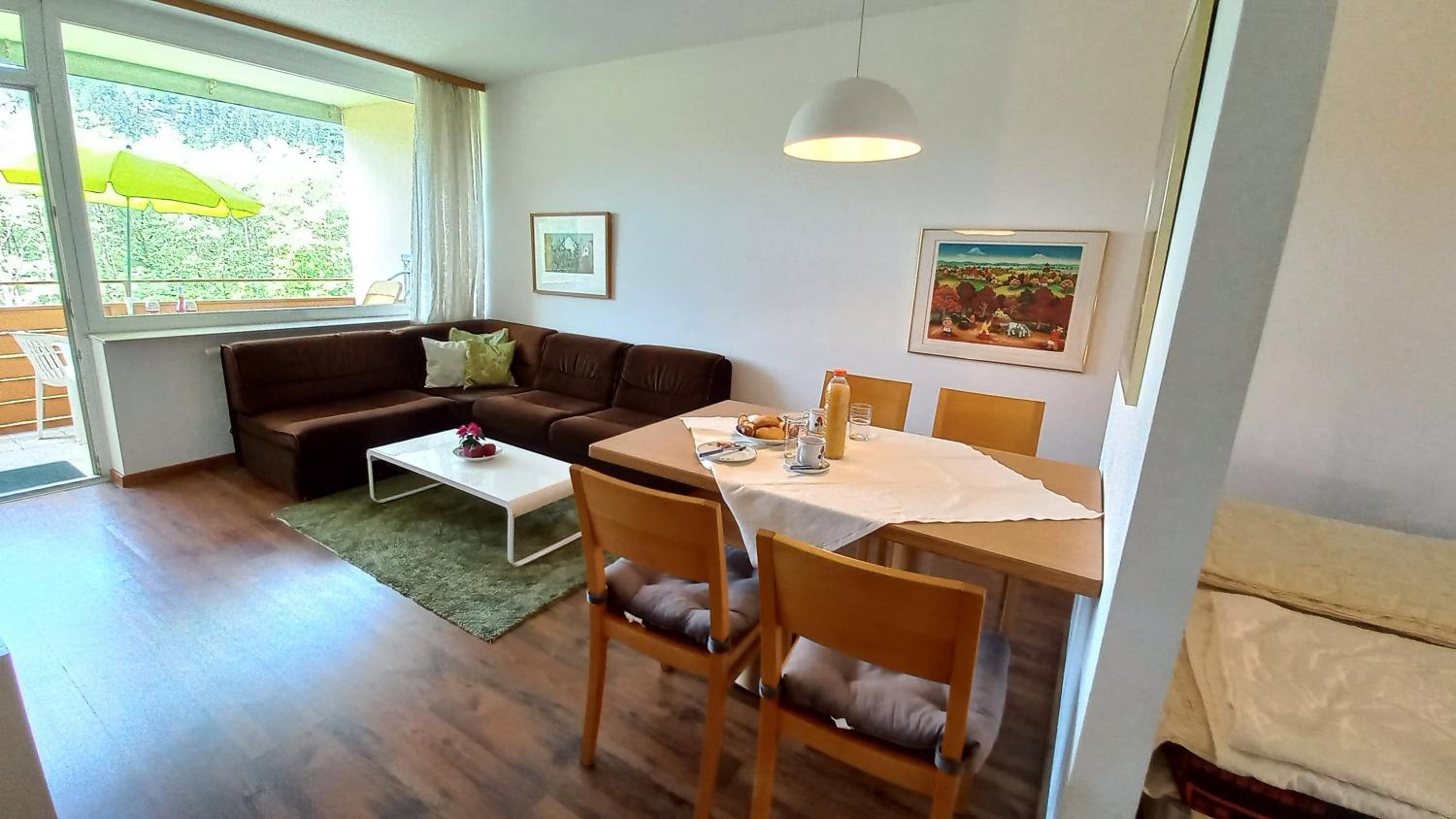 Two-Bedroom Apartment with Balcony photo 2