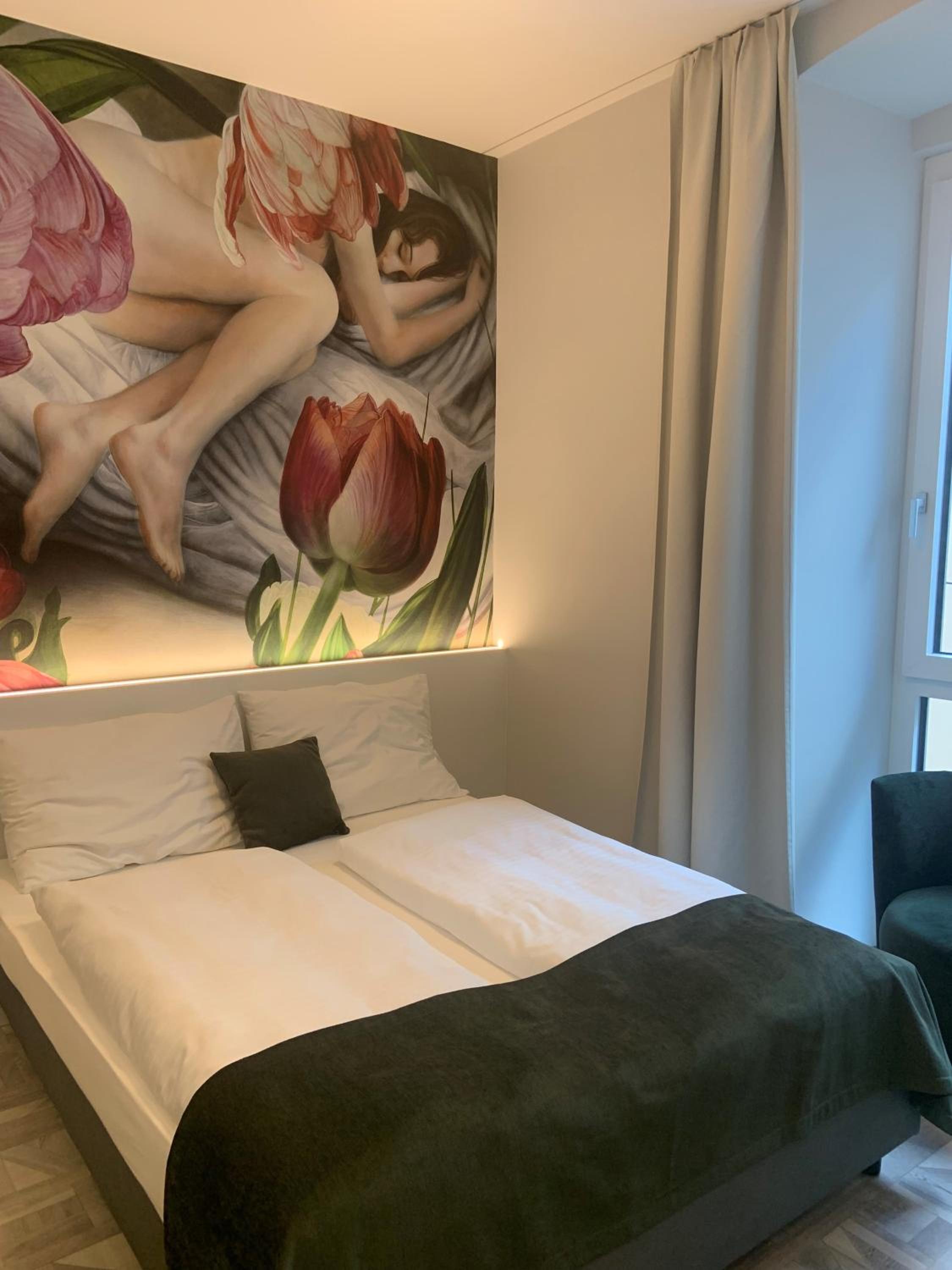 Double Room 5.2 ft Bed - Photo 7