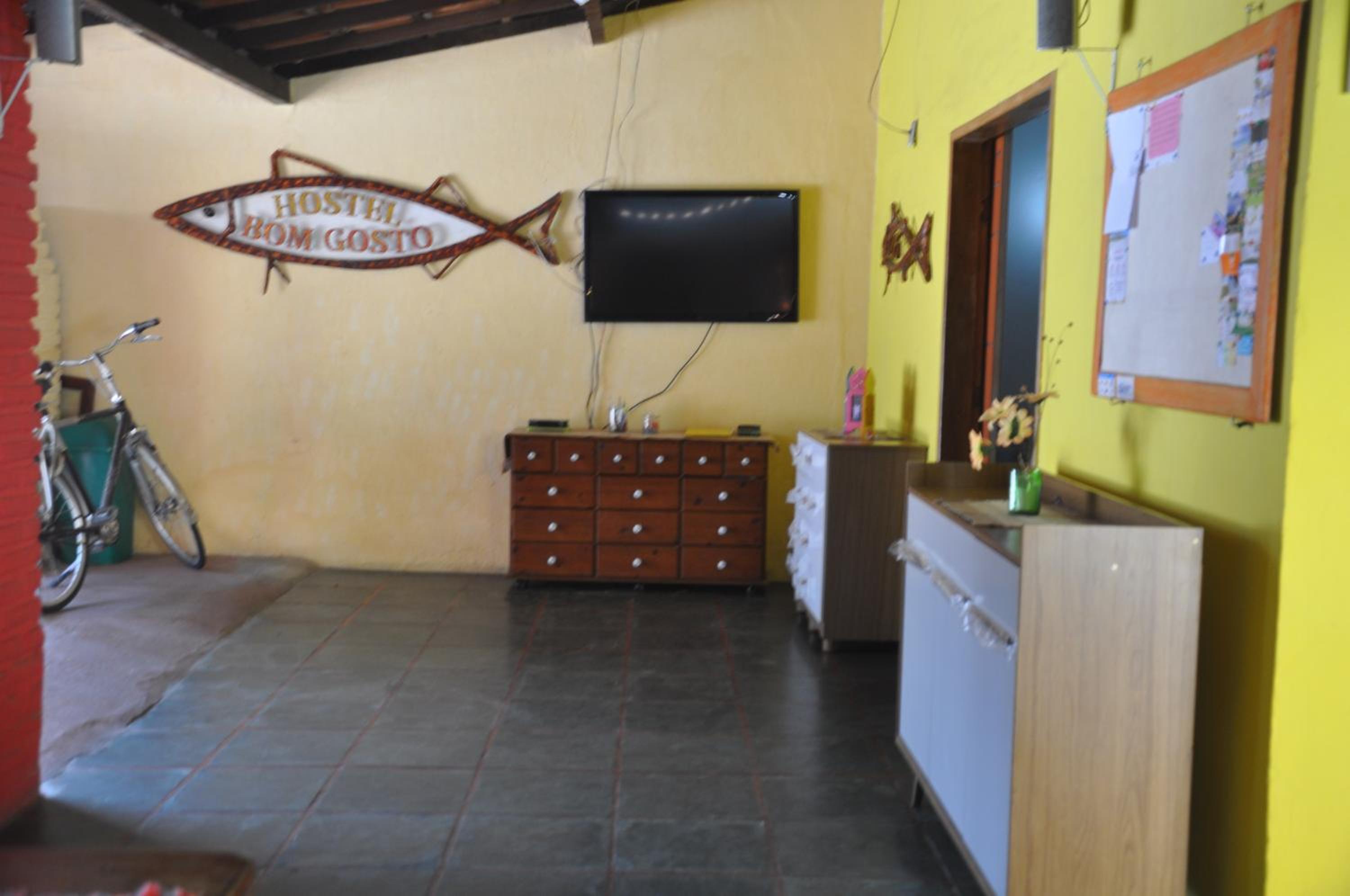 Quadruple Room with Private Bathroom photo 1