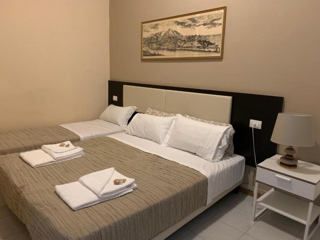 Double or Twin Room - Photo 3