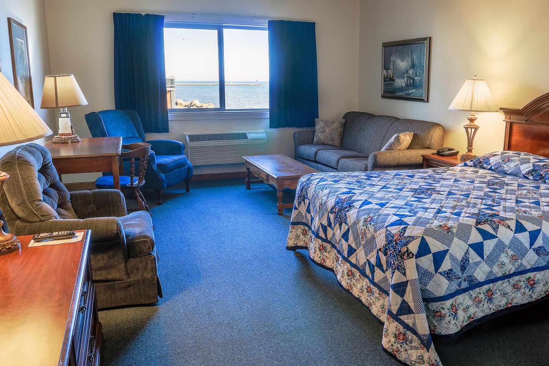 Executive Queen Room with Lake View photo 1