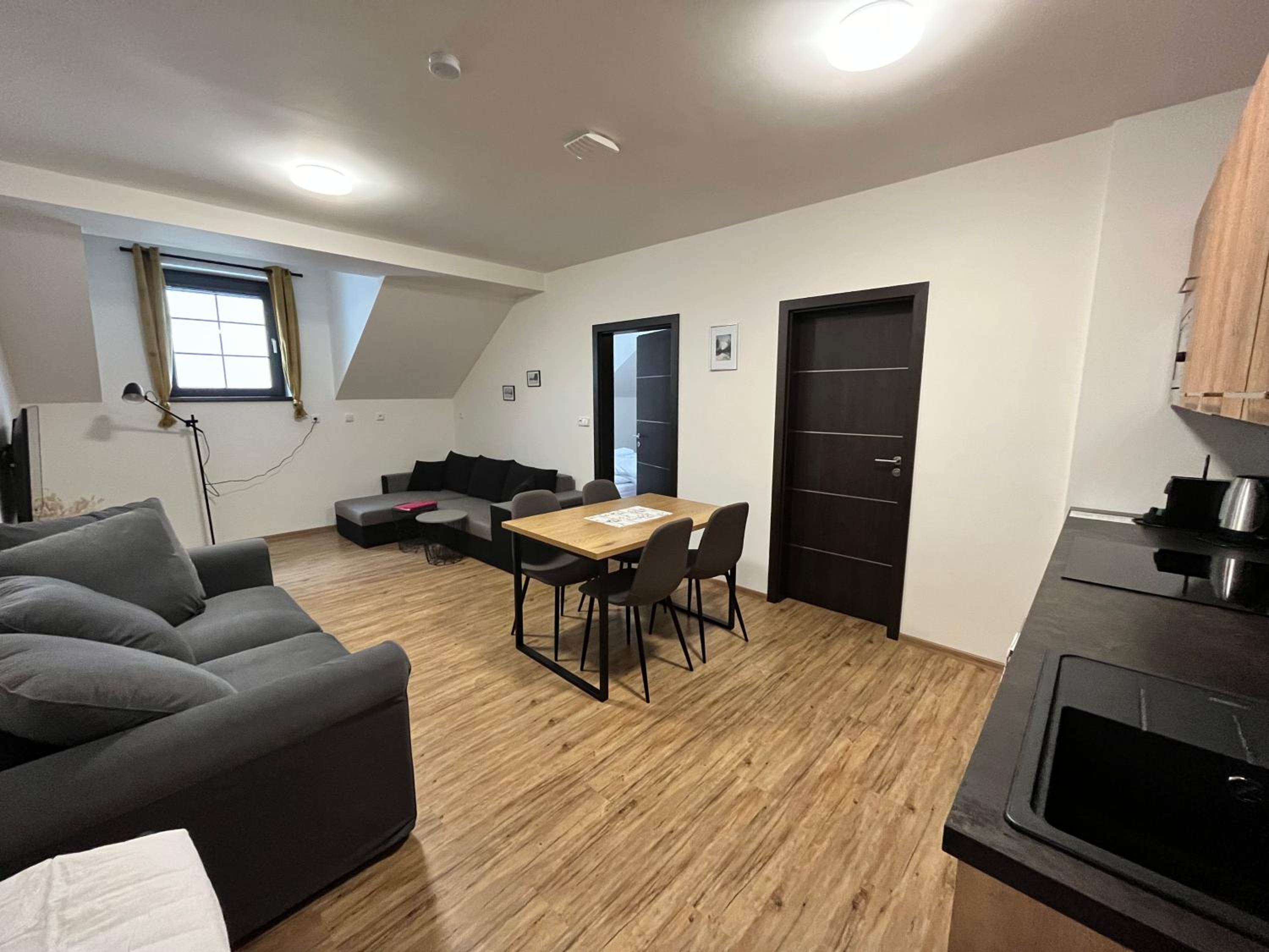 Apartment with Mountain View photo 1