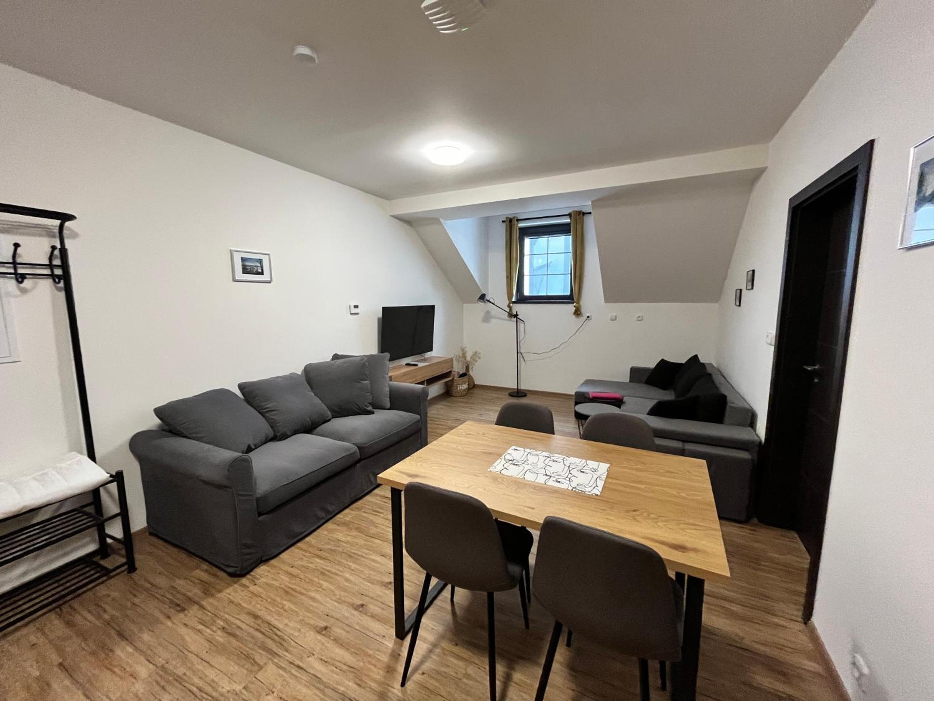 Apartment with Mountain View photo 2