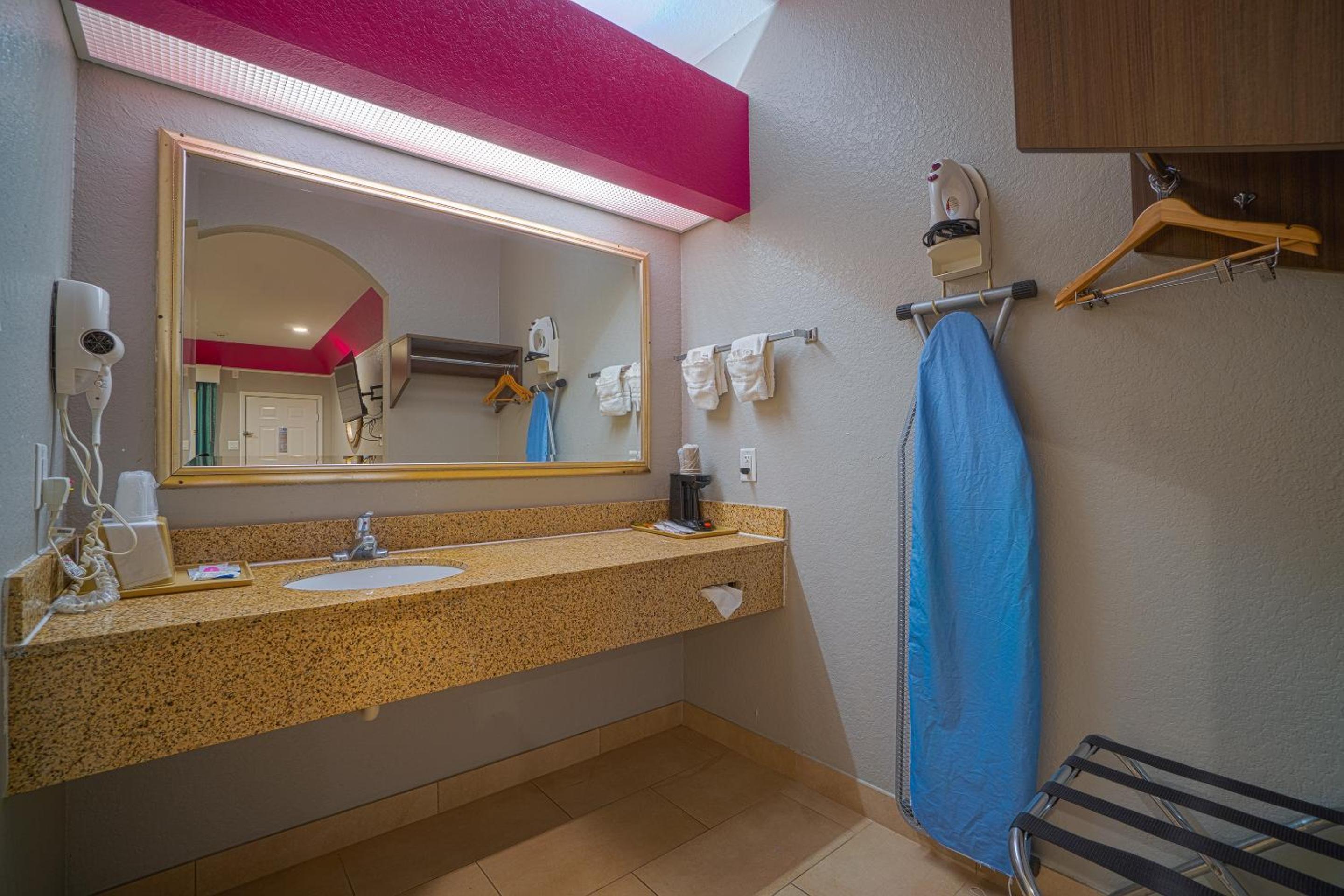 King Room - Photo 9