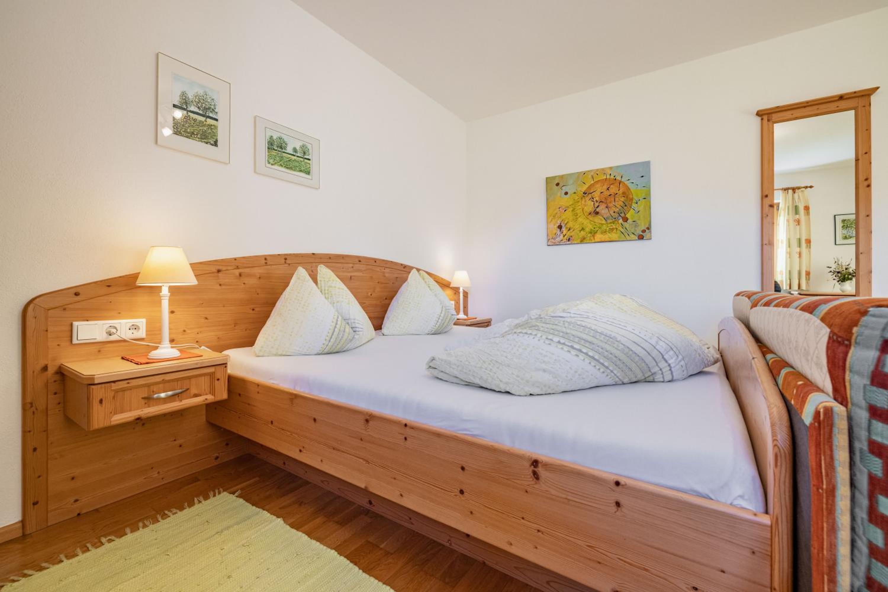 One-Bedroom Apartment (2 - 4 Adults) - Photo 8