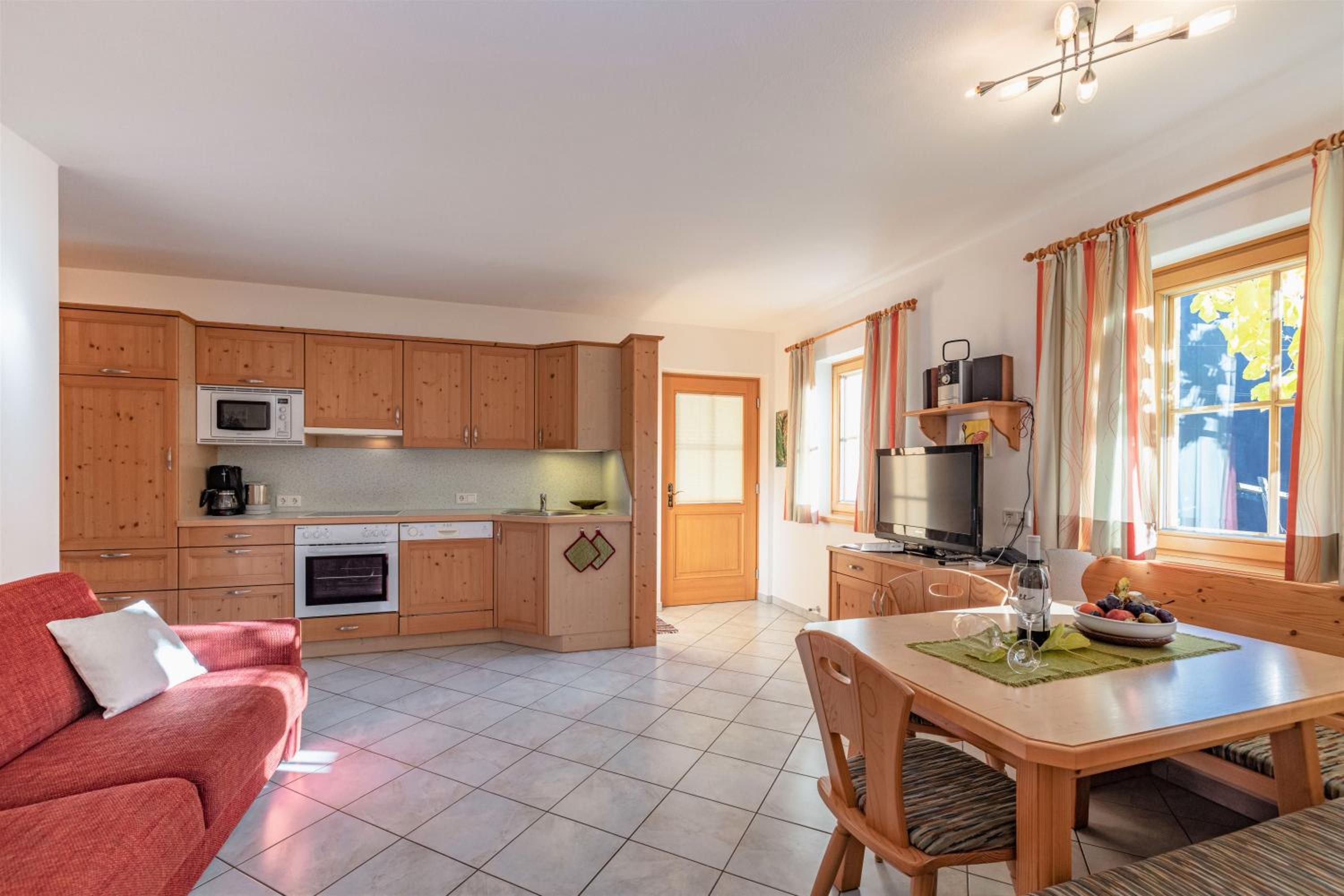 One-Bedroom Apartment (2 - 4 Adults) - Photo 10