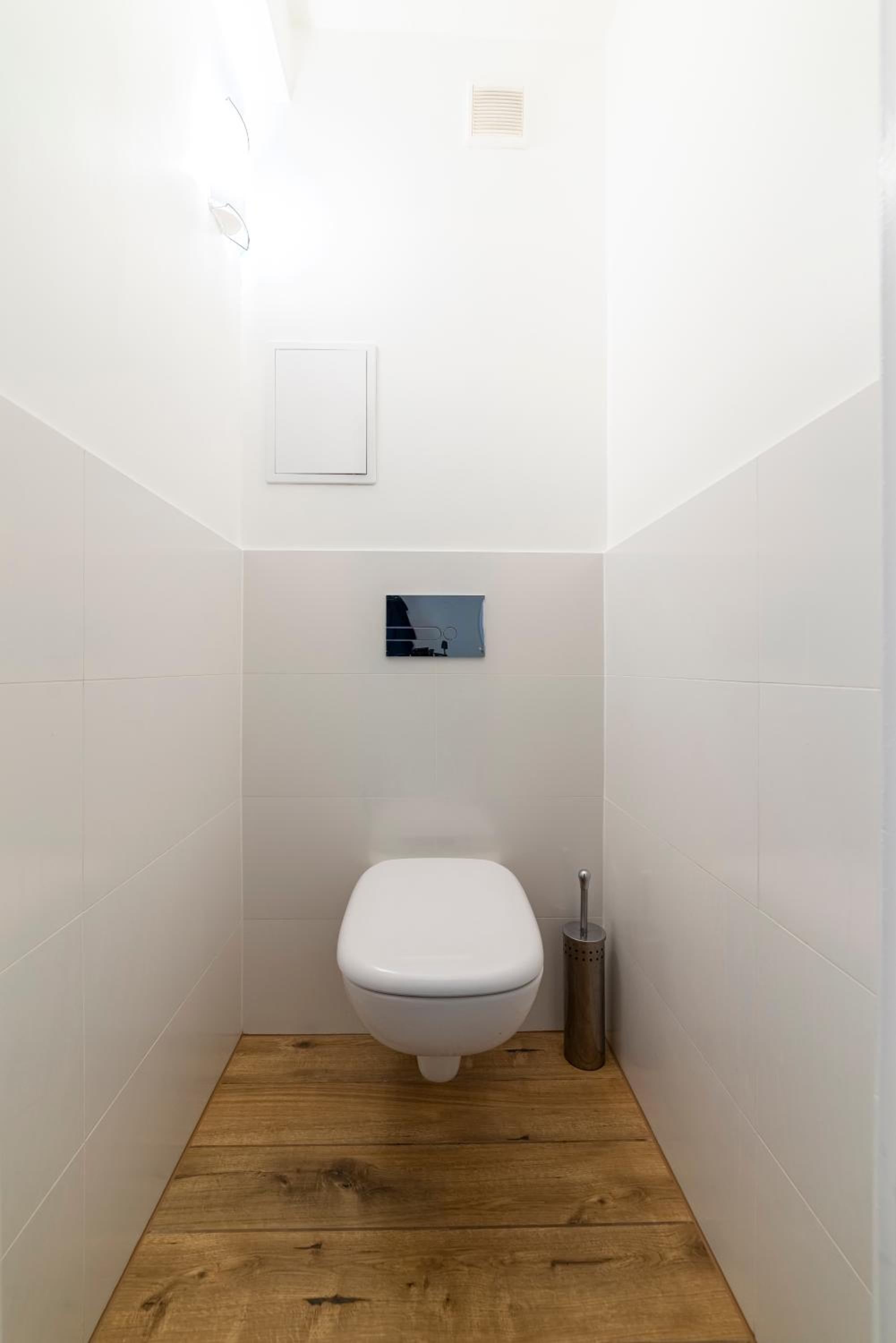 One-Bedroom Apartment - Photo 7