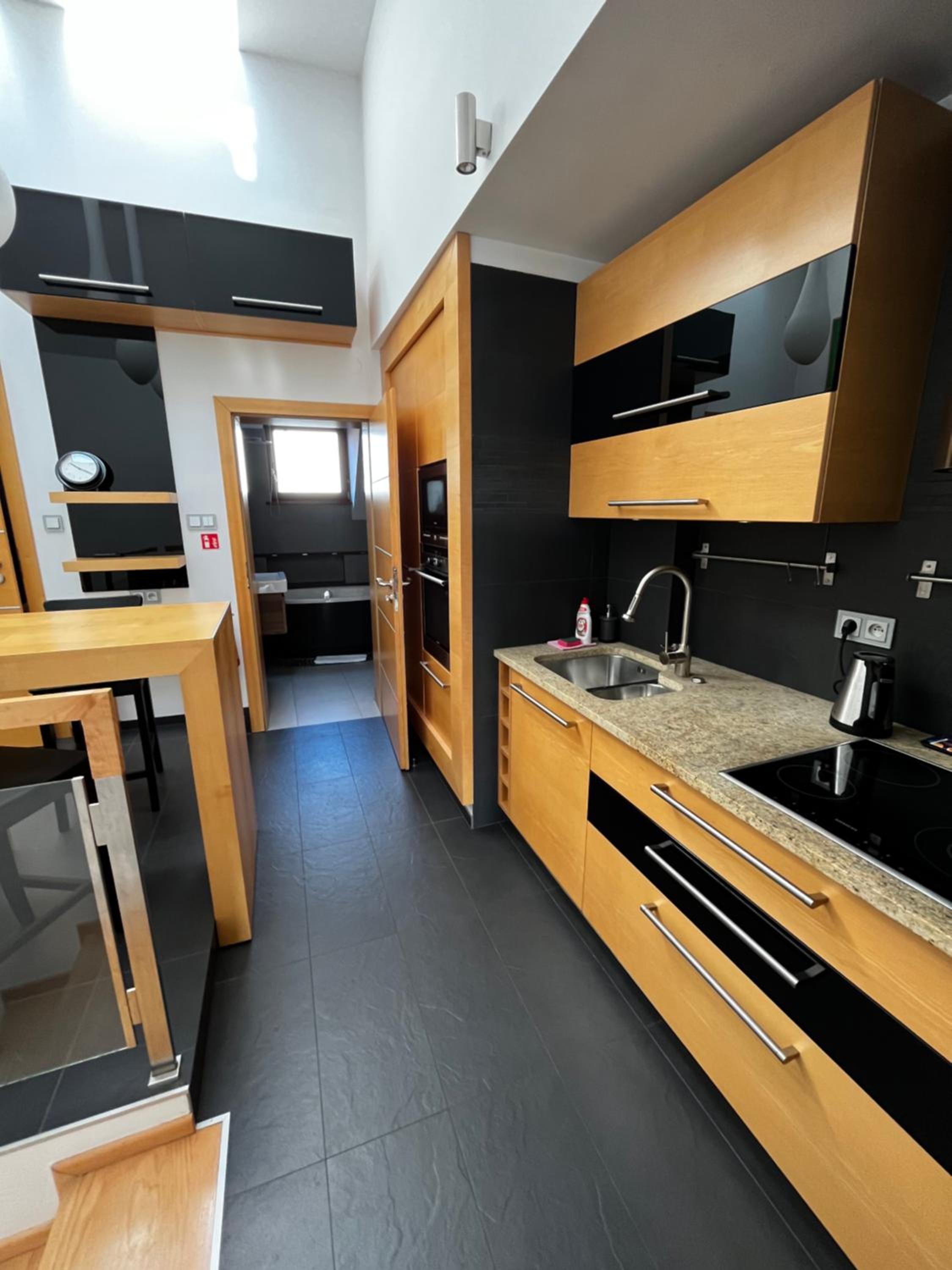 One-Bedroom Apartment - Photo 10