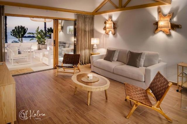 Villa - Frente a la Playa