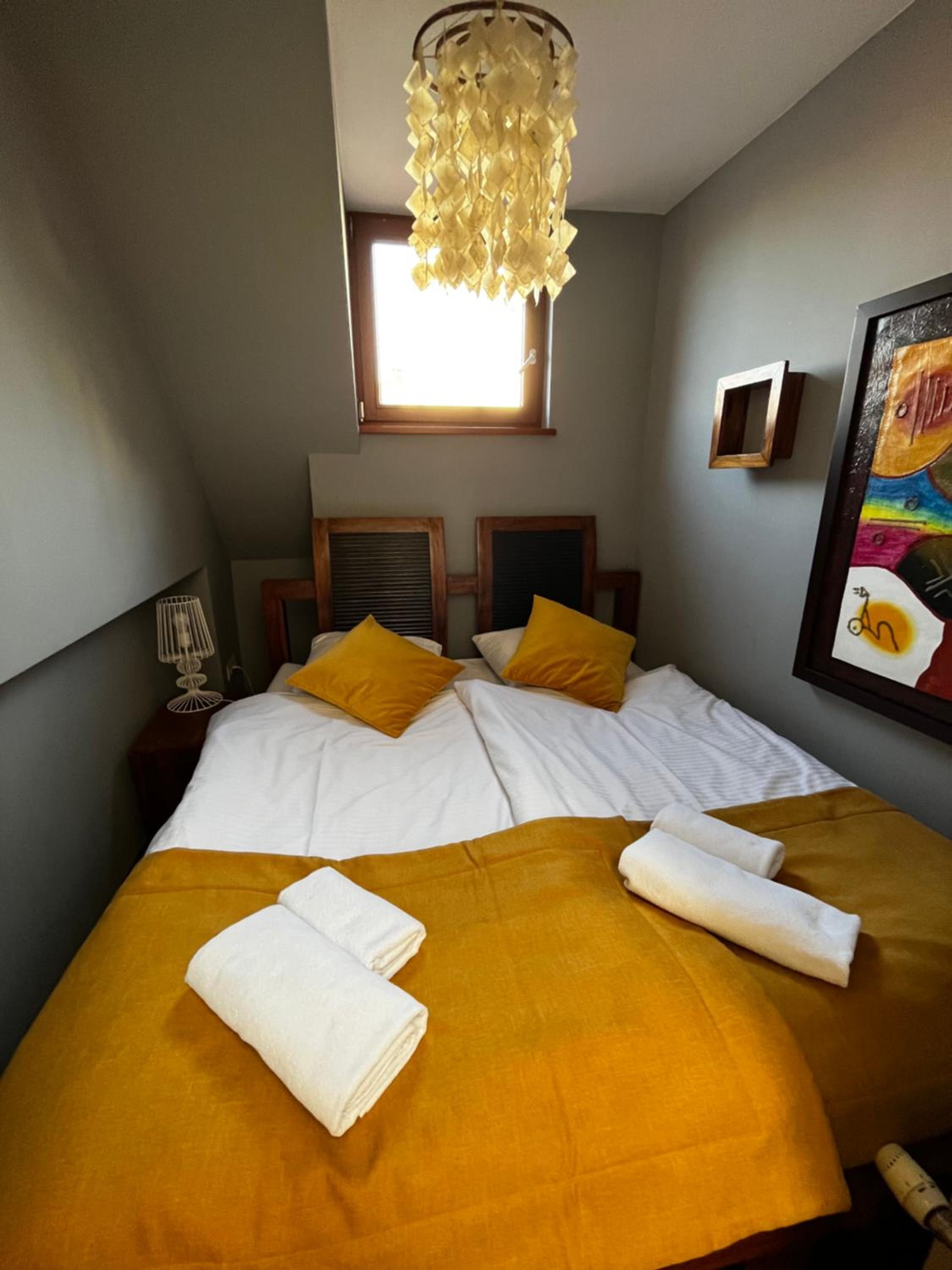 One-Bedroom Apartment - Photo 15